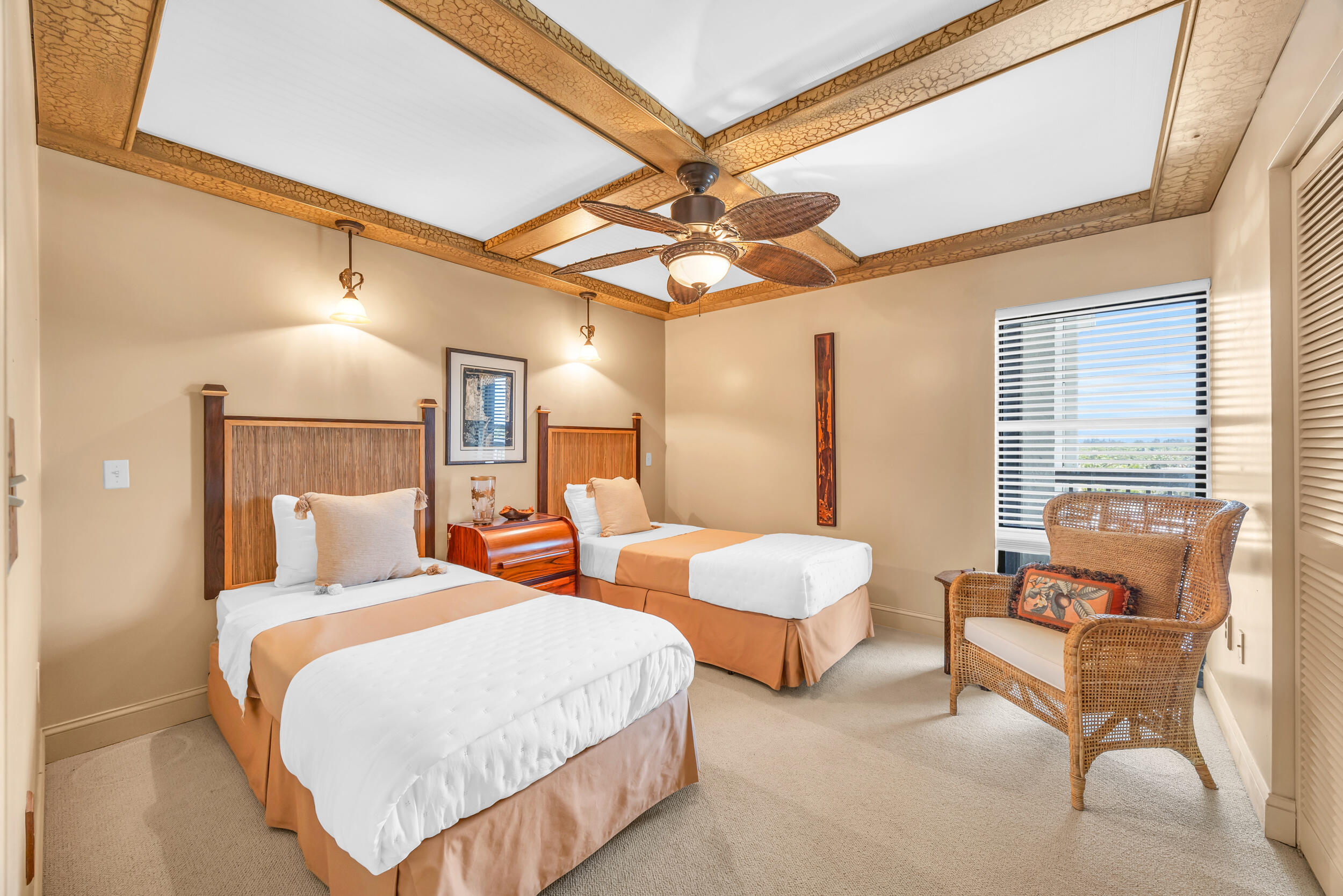 4141 Ocean Drive 502