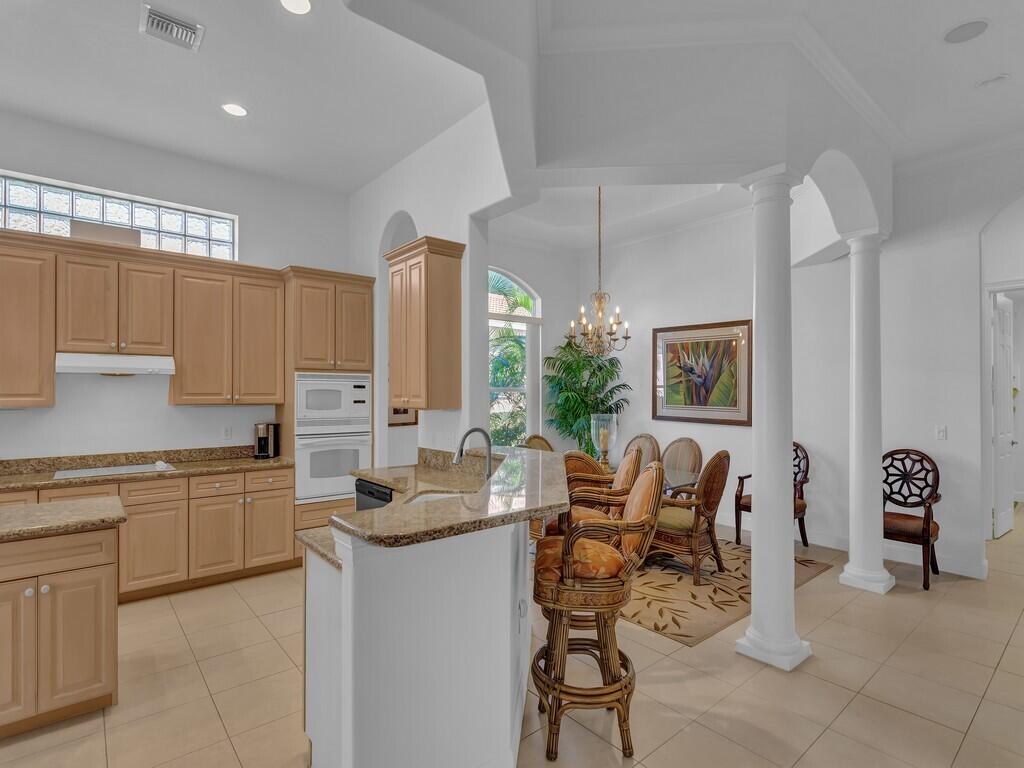 1384 W Island Club Square