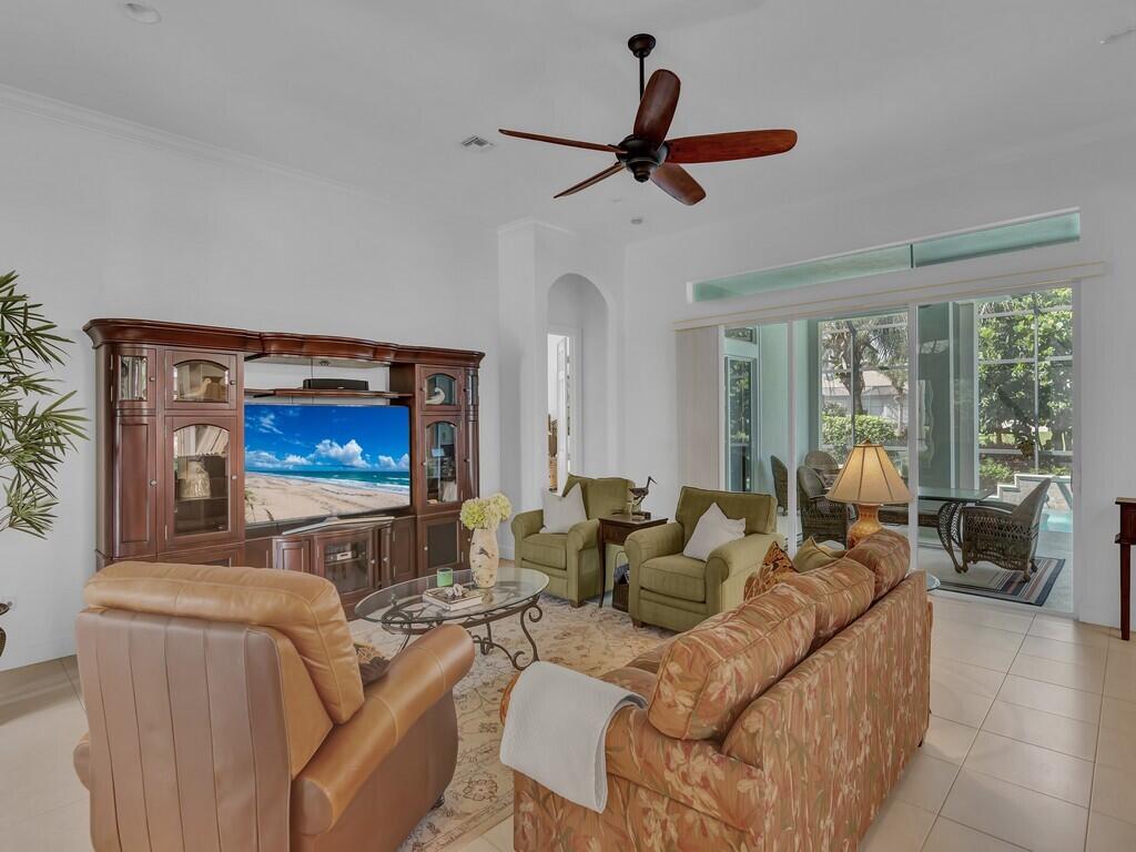 1384 W Island Club Square