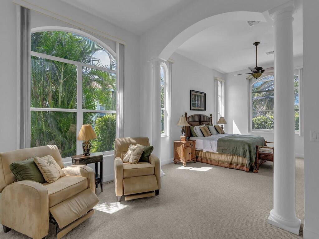 1384 W Island Club Square