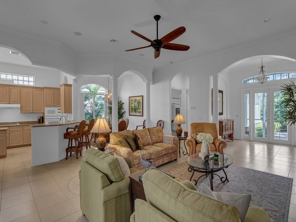 1384 W Island Club Square