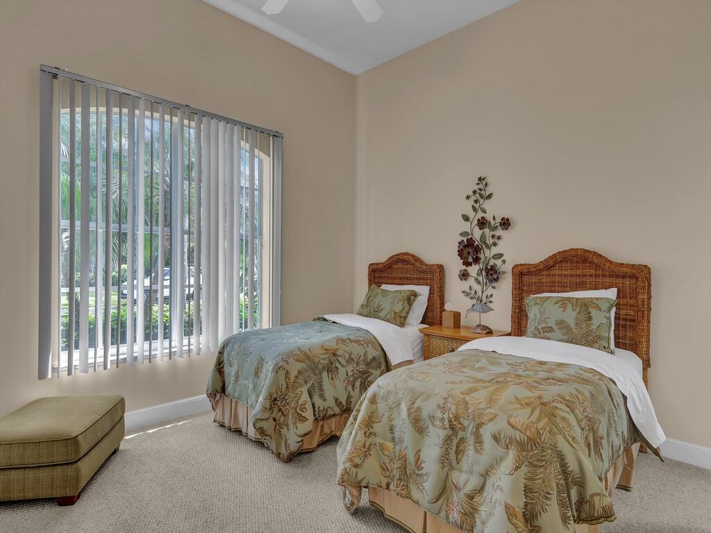 1384 W Island Club Square