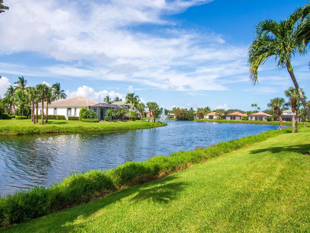 1384 W Island Club Square