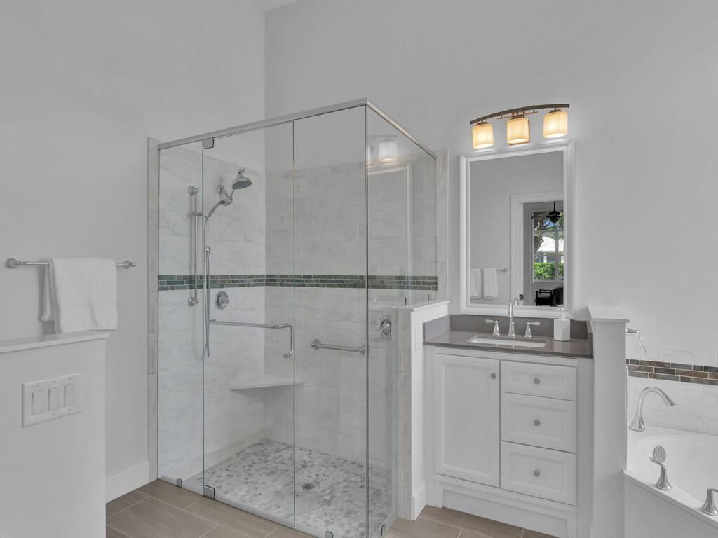 1384 W Island Club Square