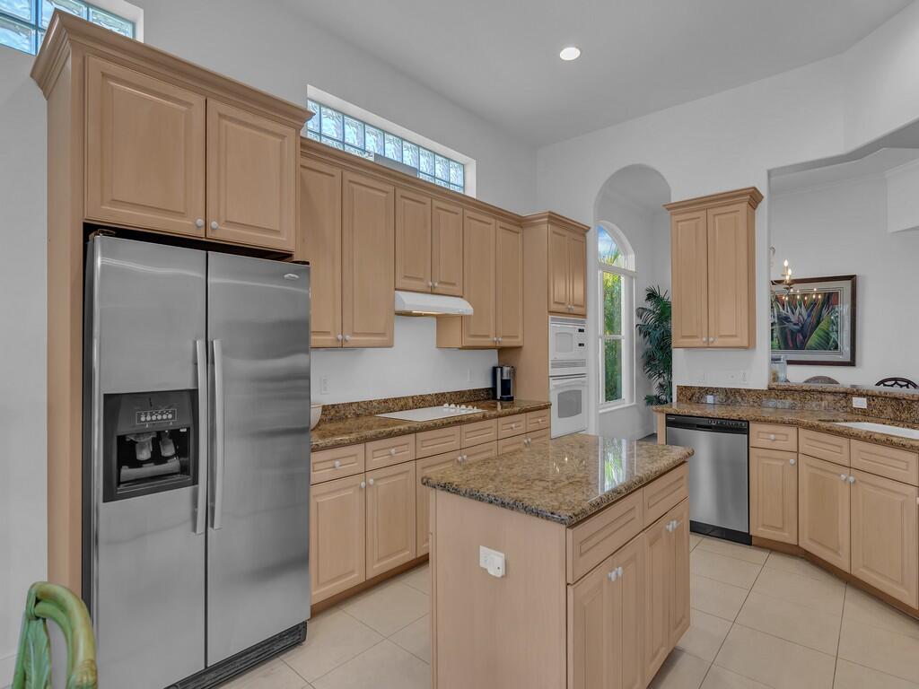 1384 W Island Club Square
