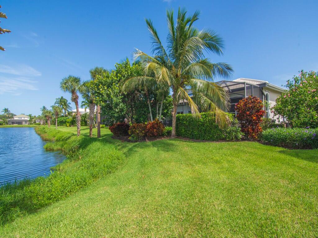 1384 W Island Club Square