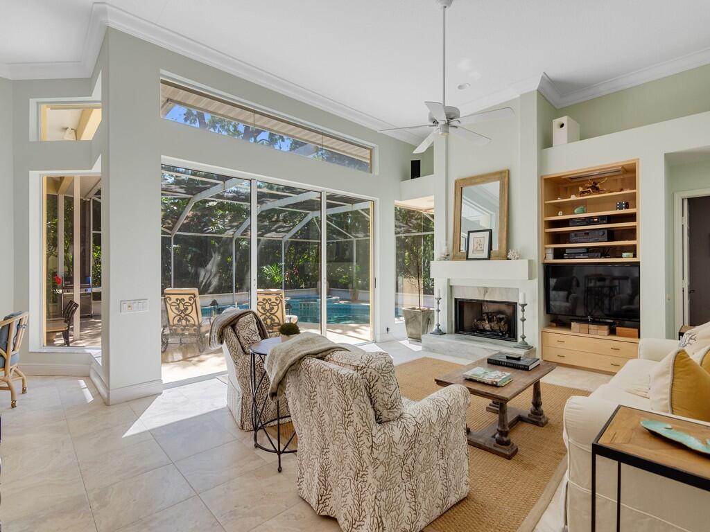 60 La Costa Court