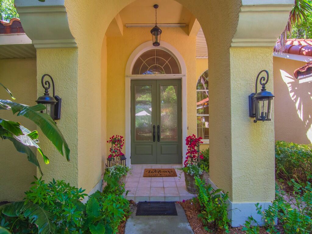60 La Costa Court