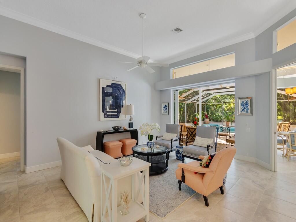 60 La Costa Court