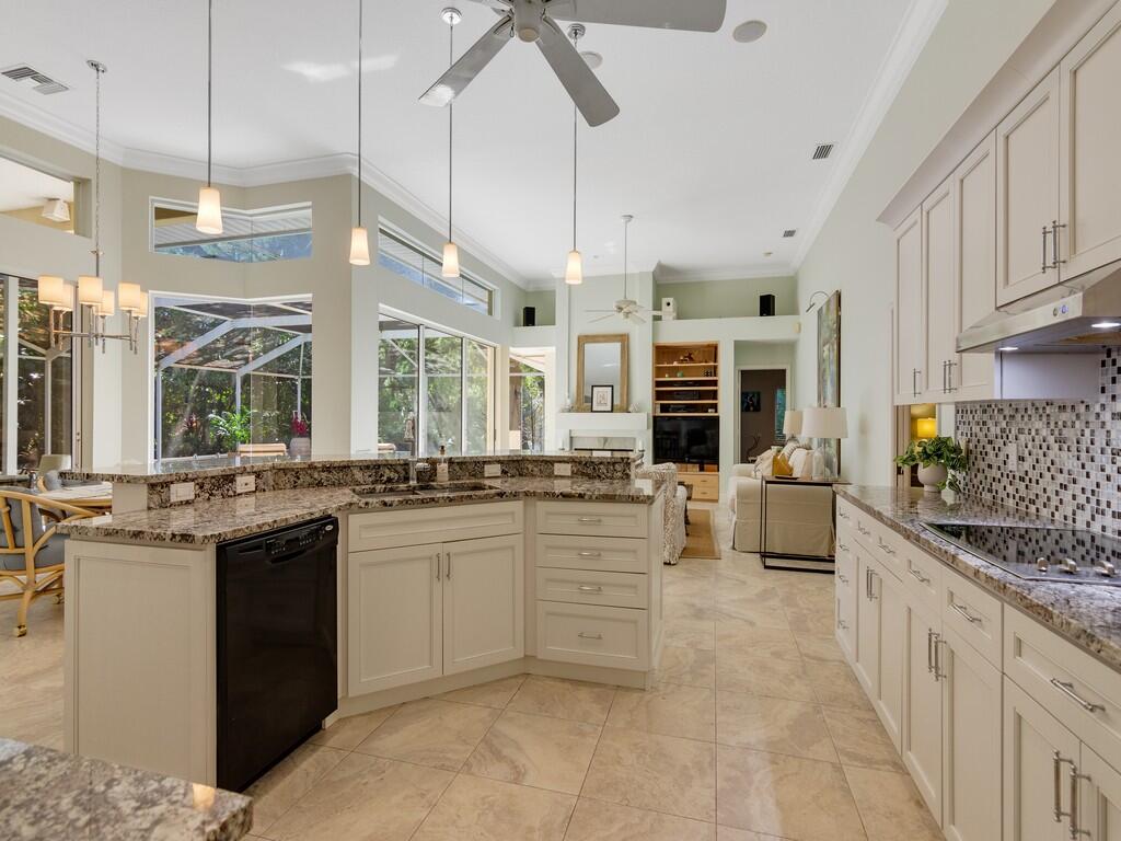 60 La Costa Court
