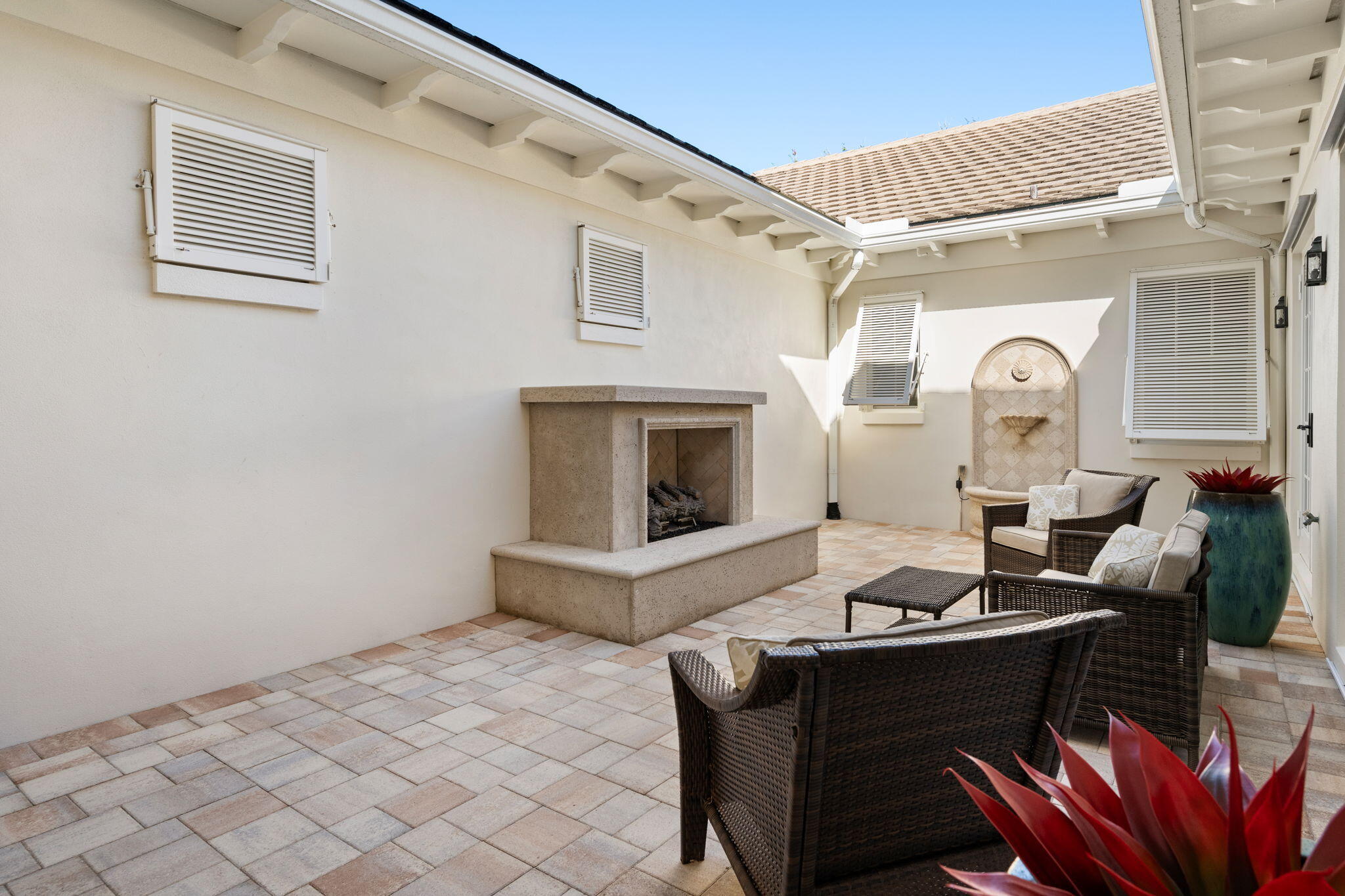 100 Palm Island Lane