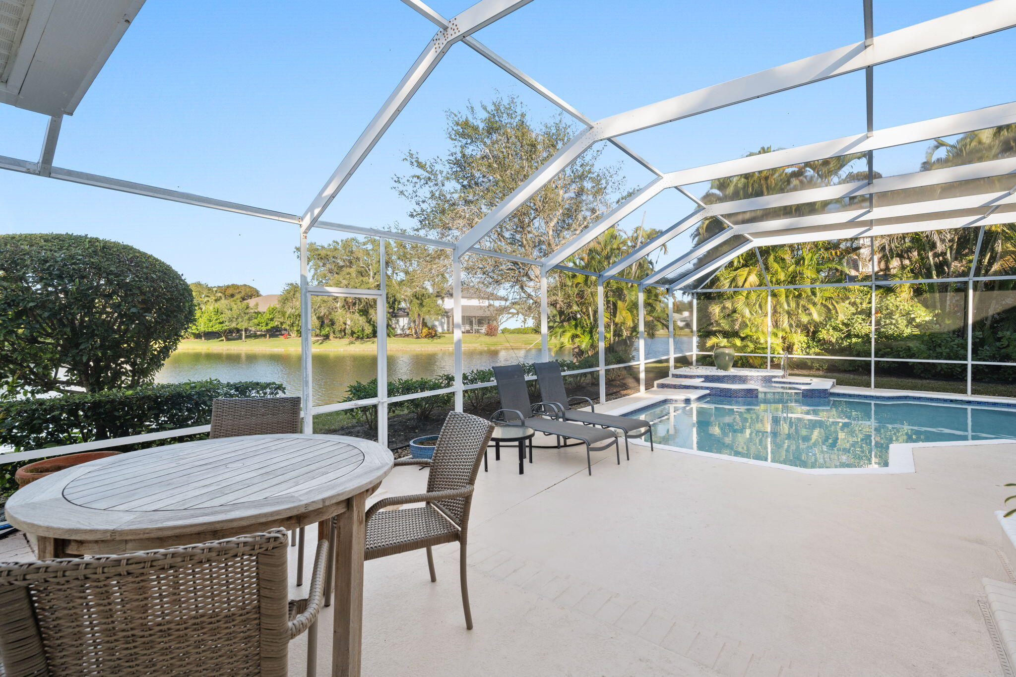 690 Marbrisa River Lane