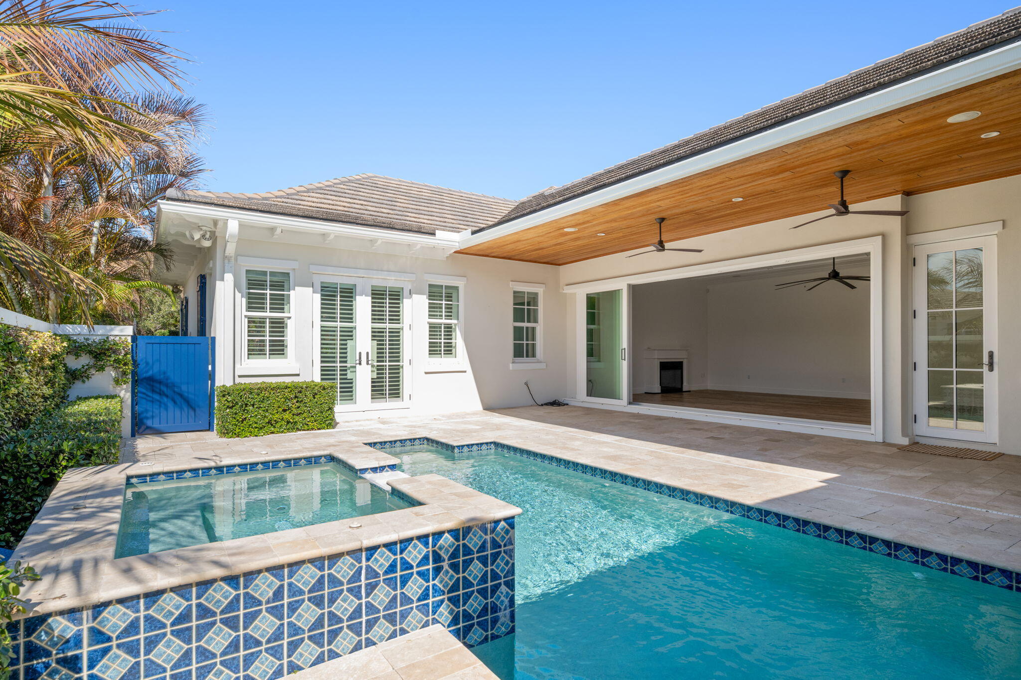 40 White Orchid Way