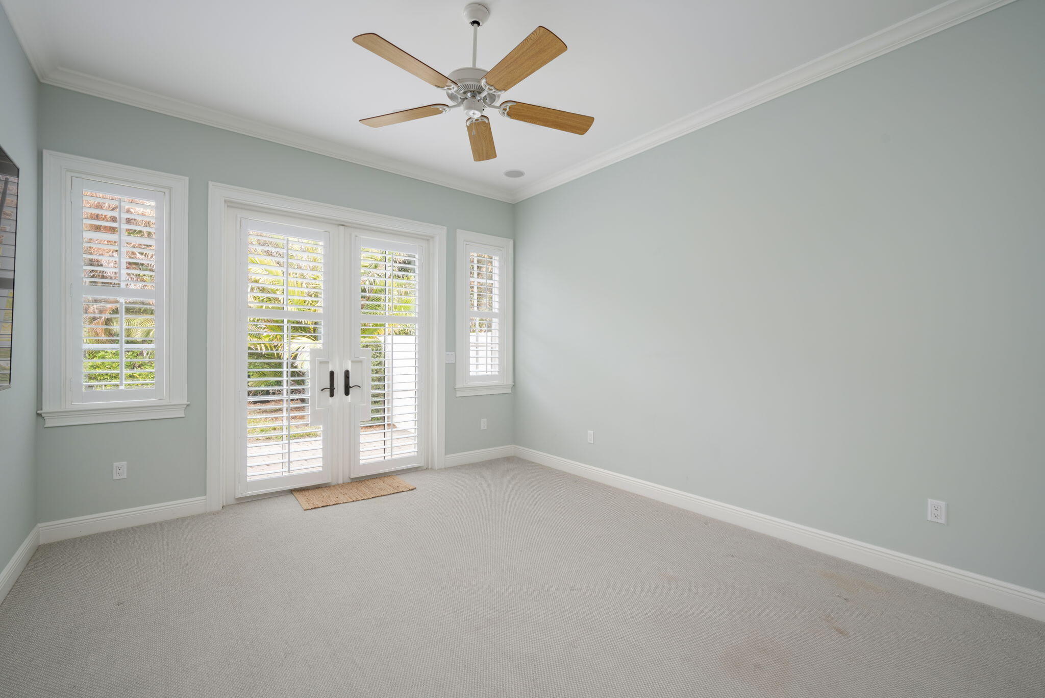 40 White Orchid Way