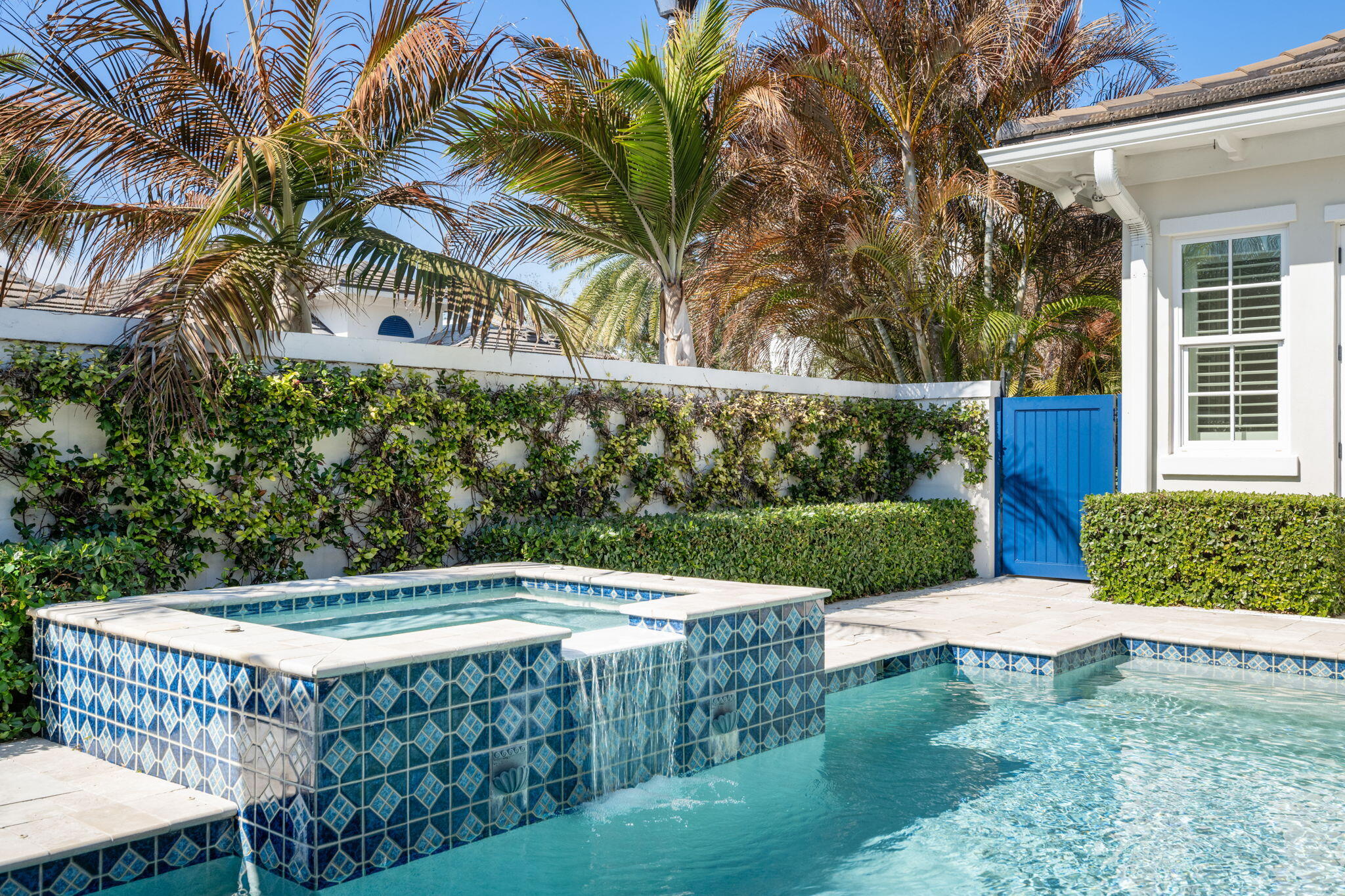 40 White Orchid Way