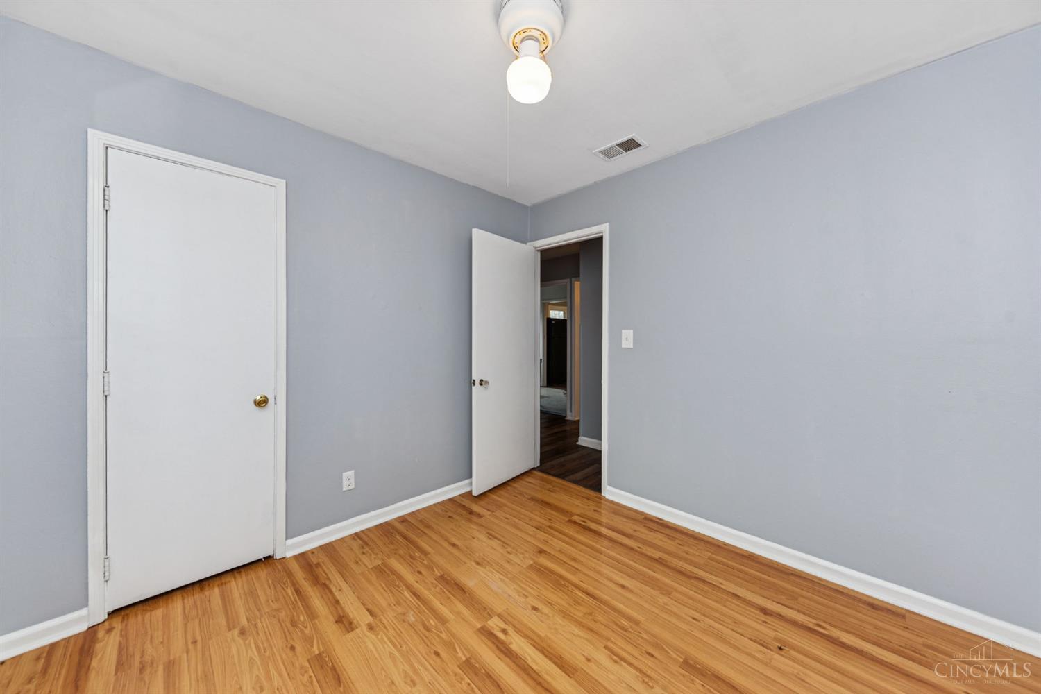 2412 Findlater Court