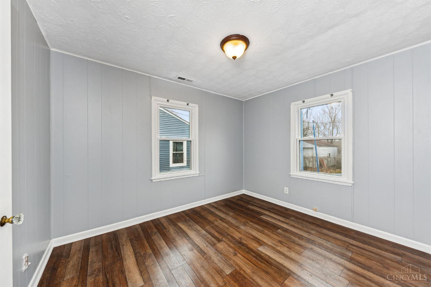 2412 Findlater Court