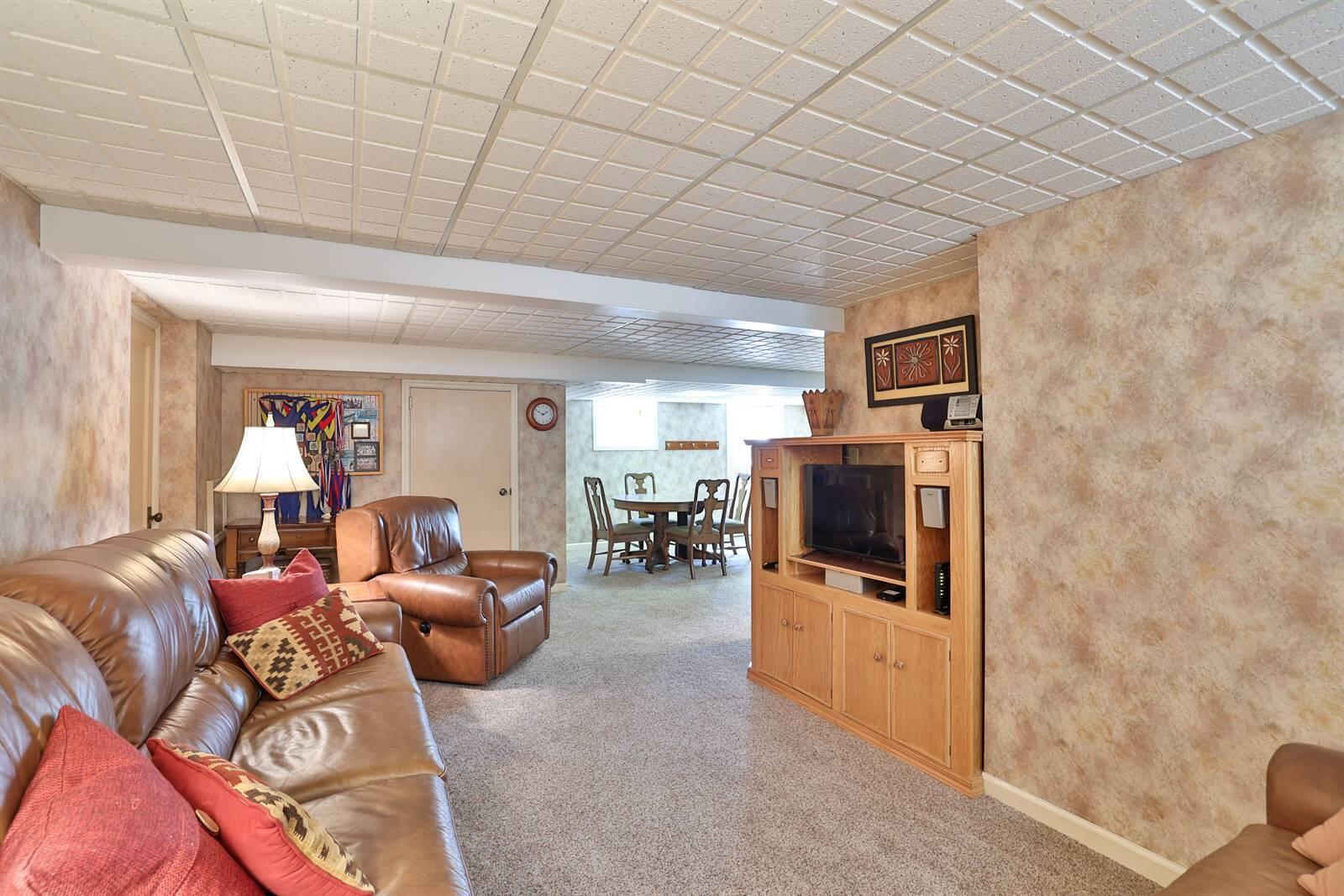 33 Overlook Drive