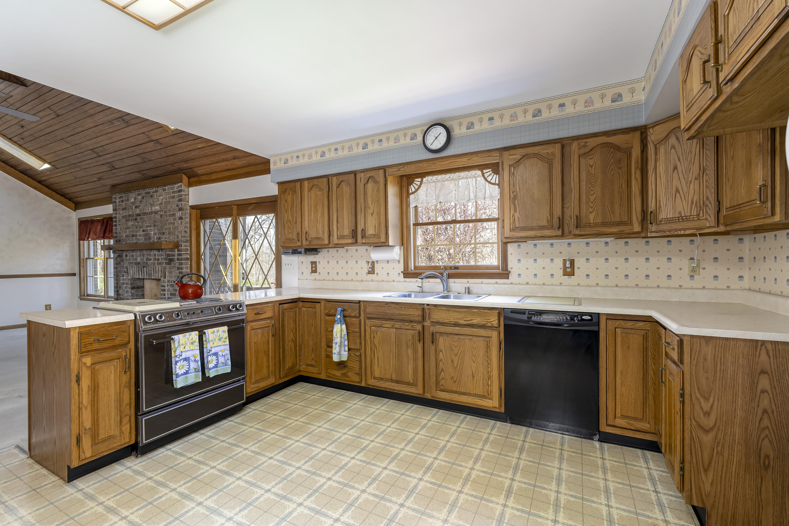 4452 Oliver Road