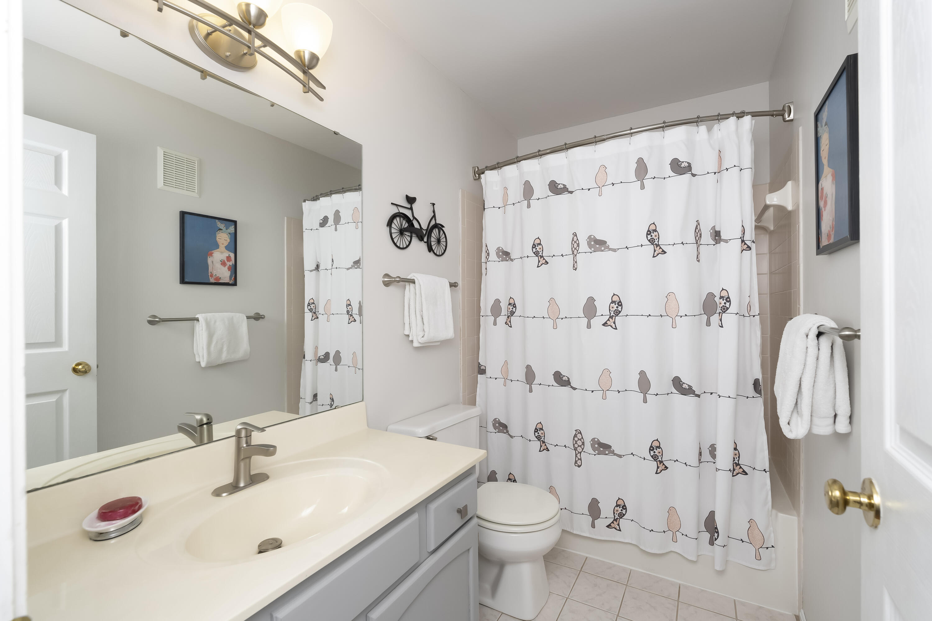 3866 Tracy Jean Lane