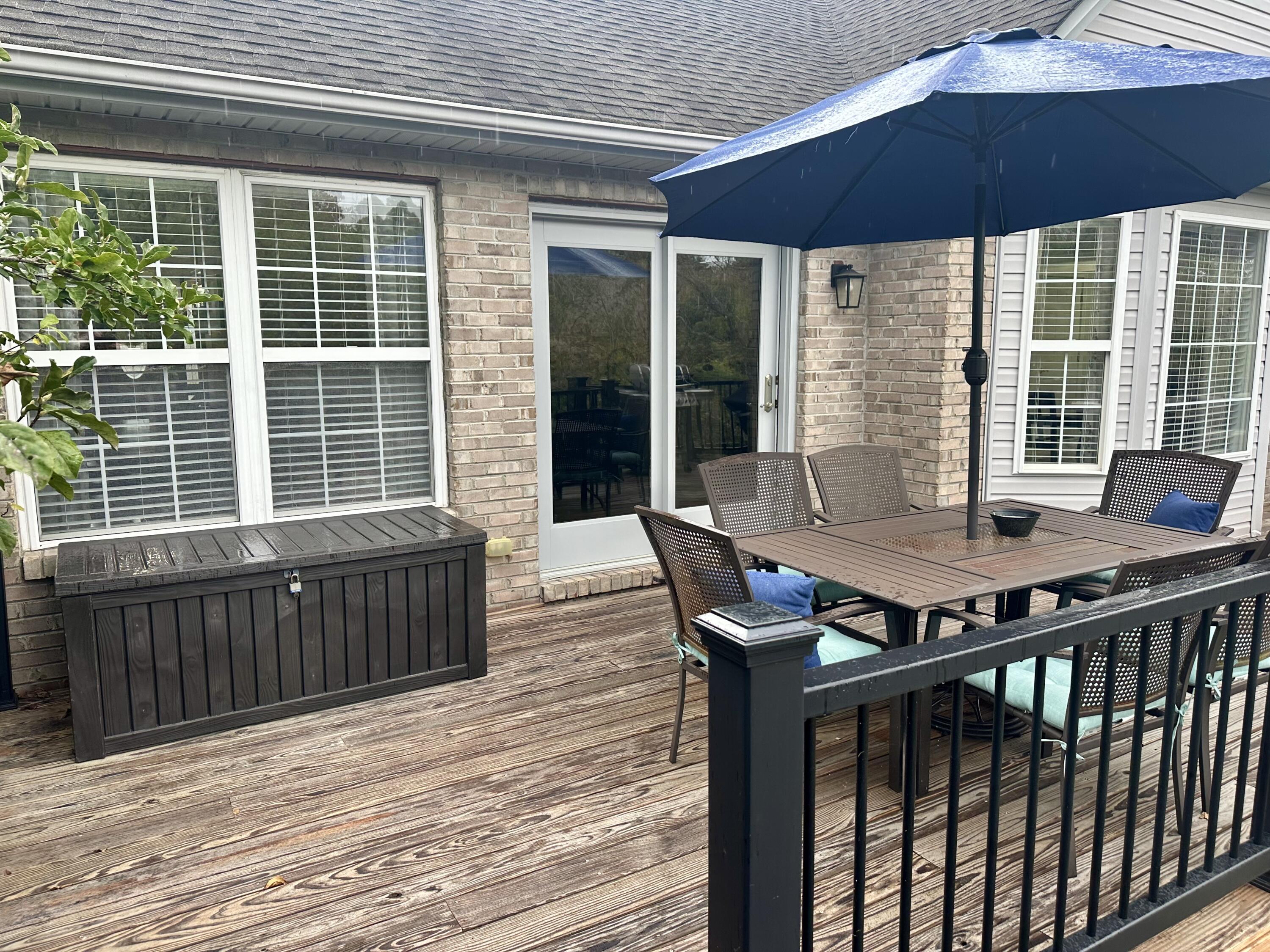 145 Langsdale Point