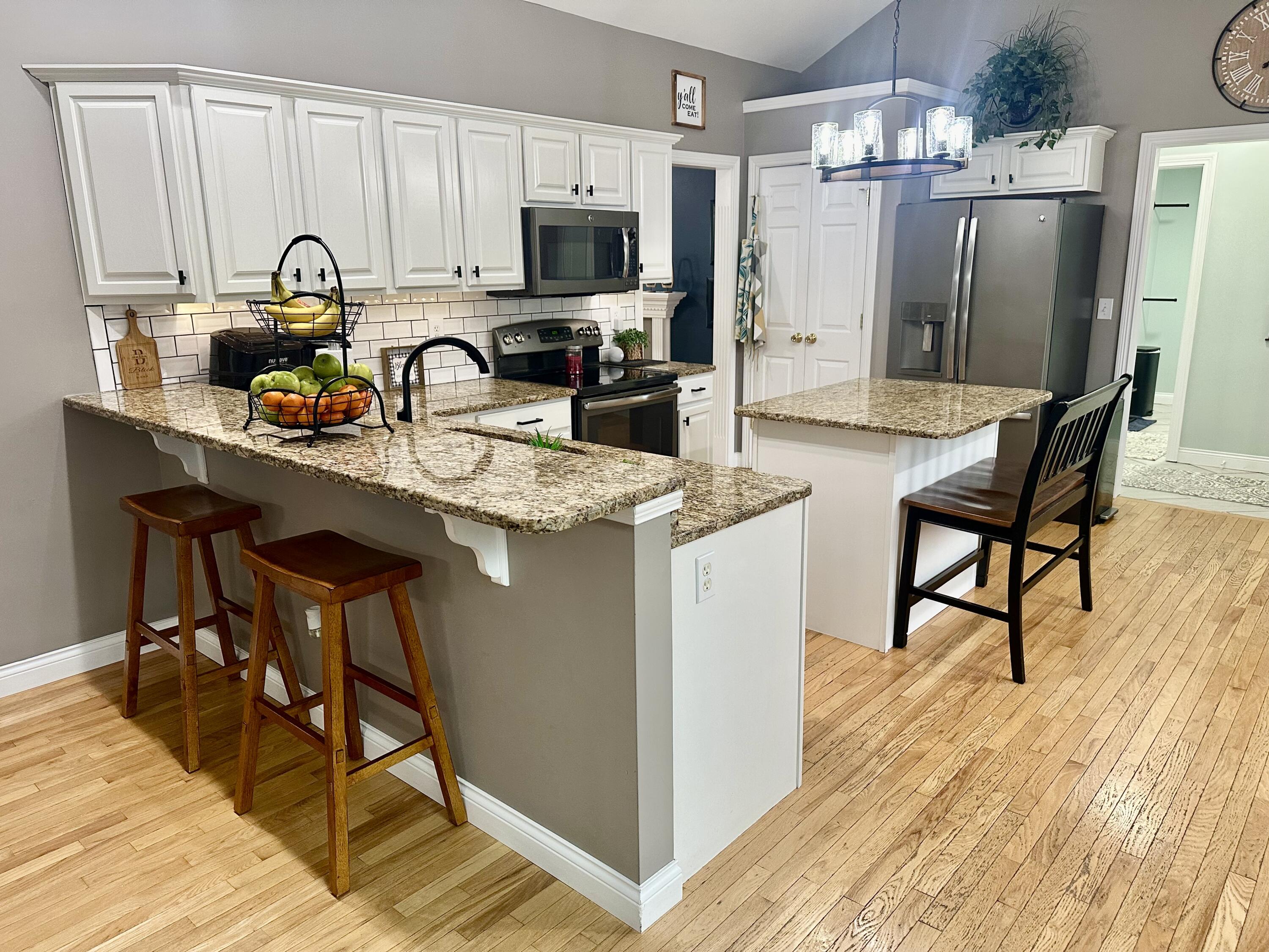 145 Langsdale Point