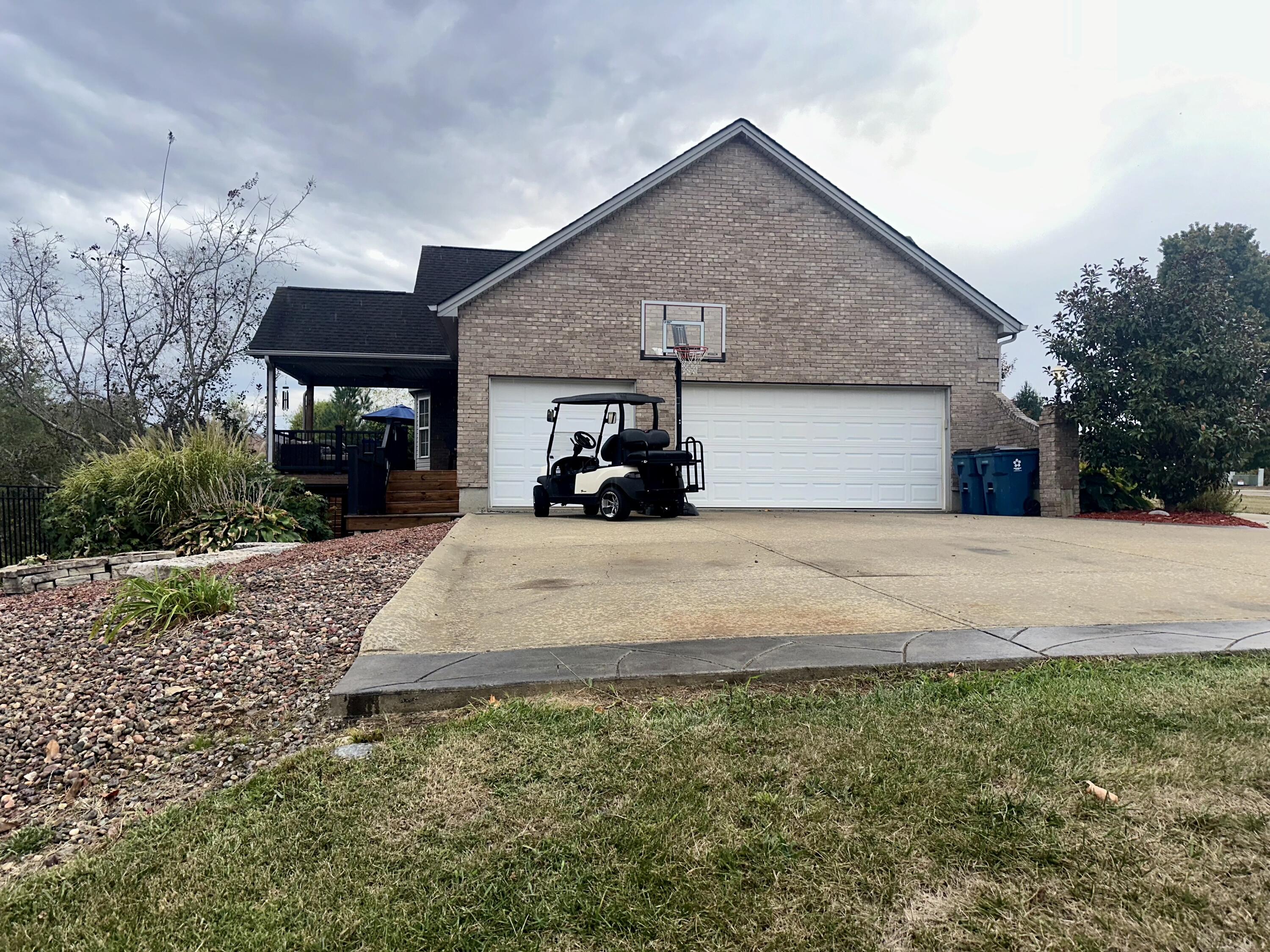 145 Langsdale Point