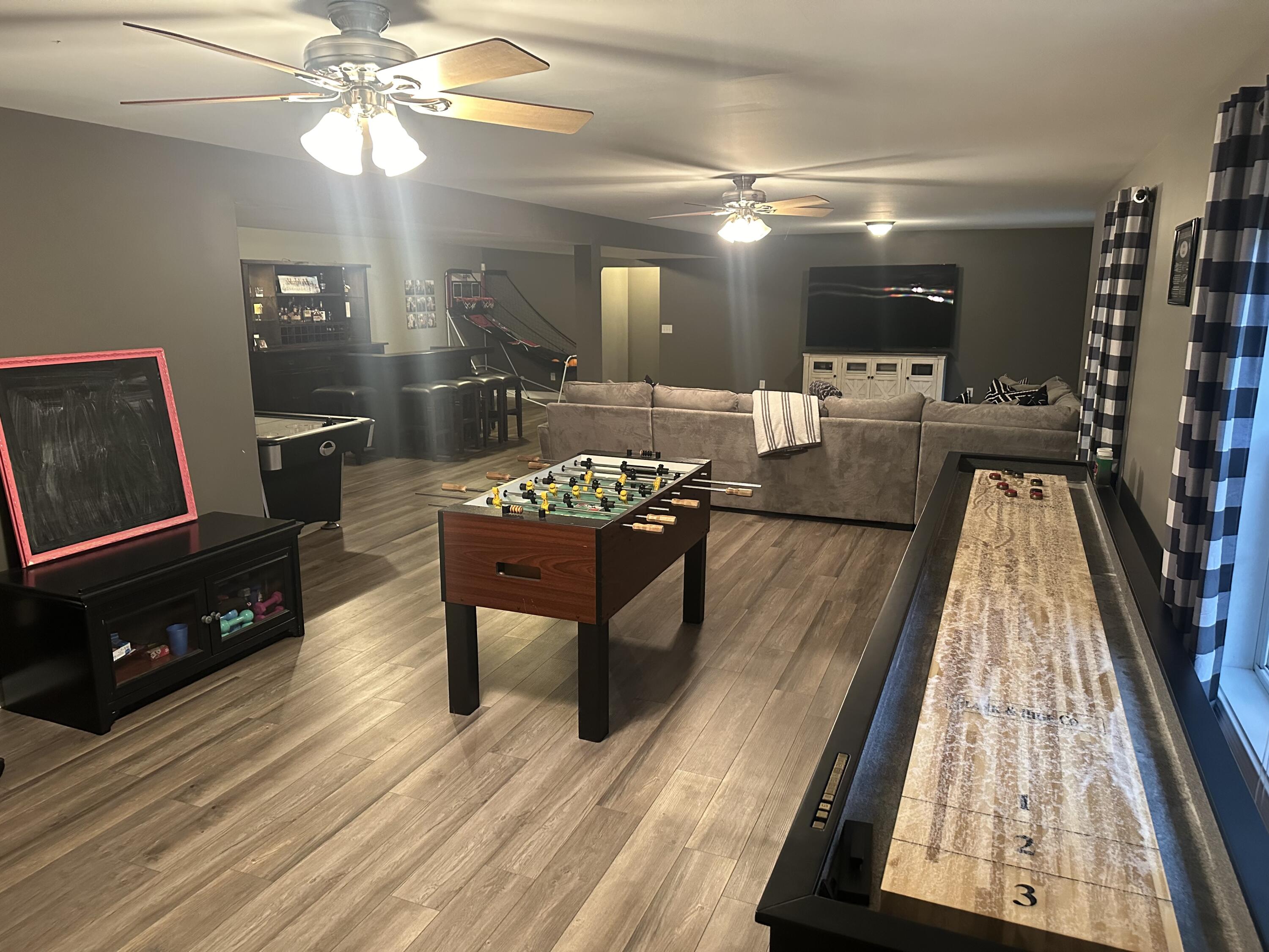 145 Langsdale Point