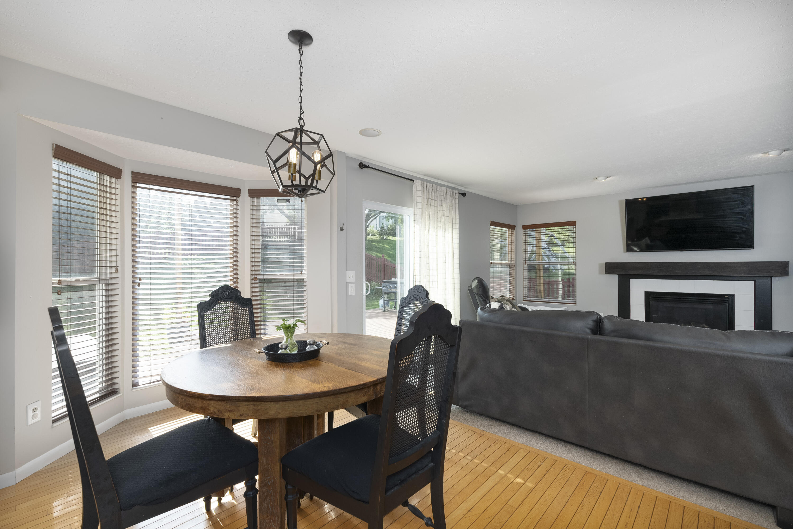 1499 Sequoia Drive