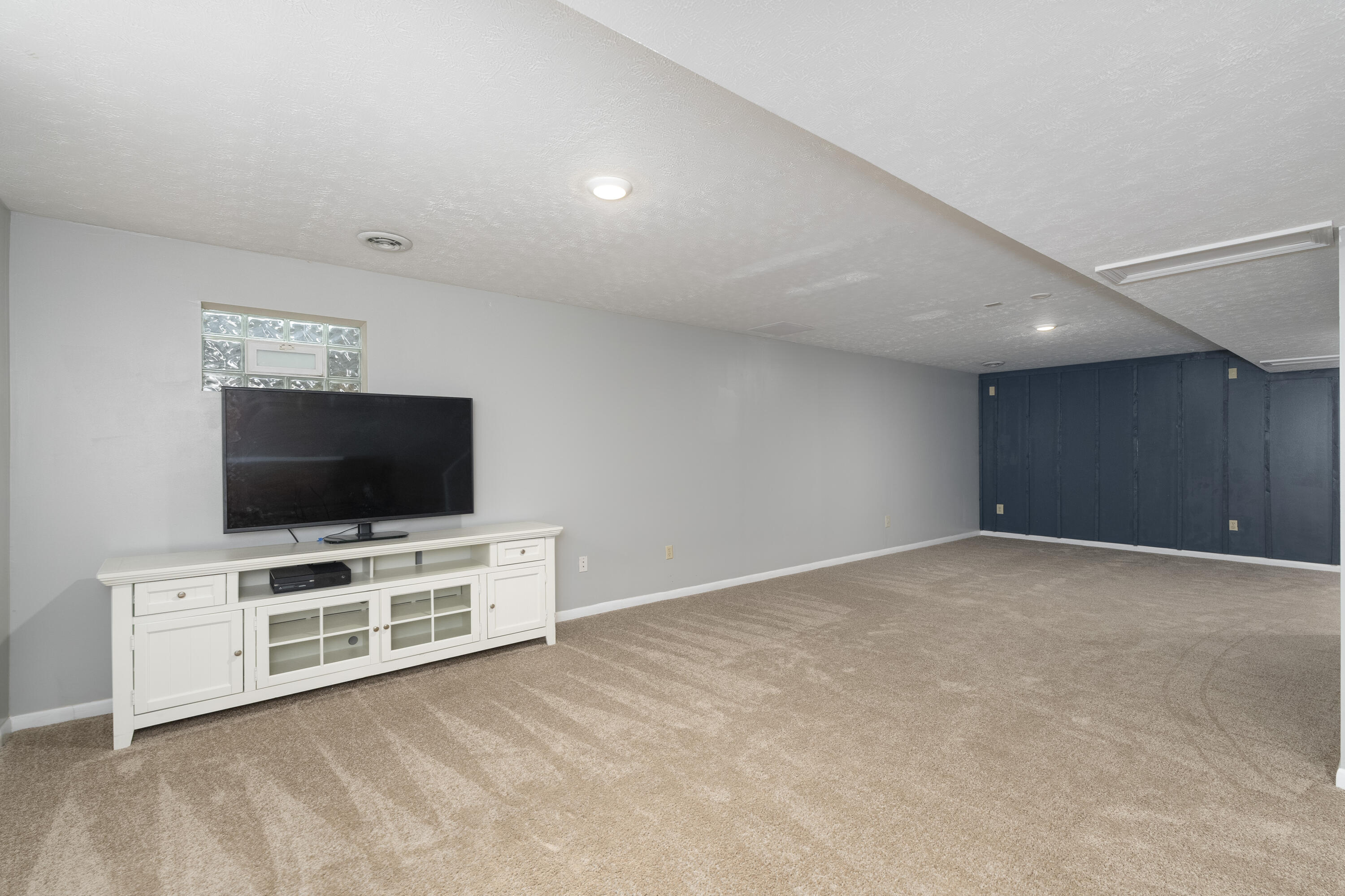 1499 Sequoia Drive