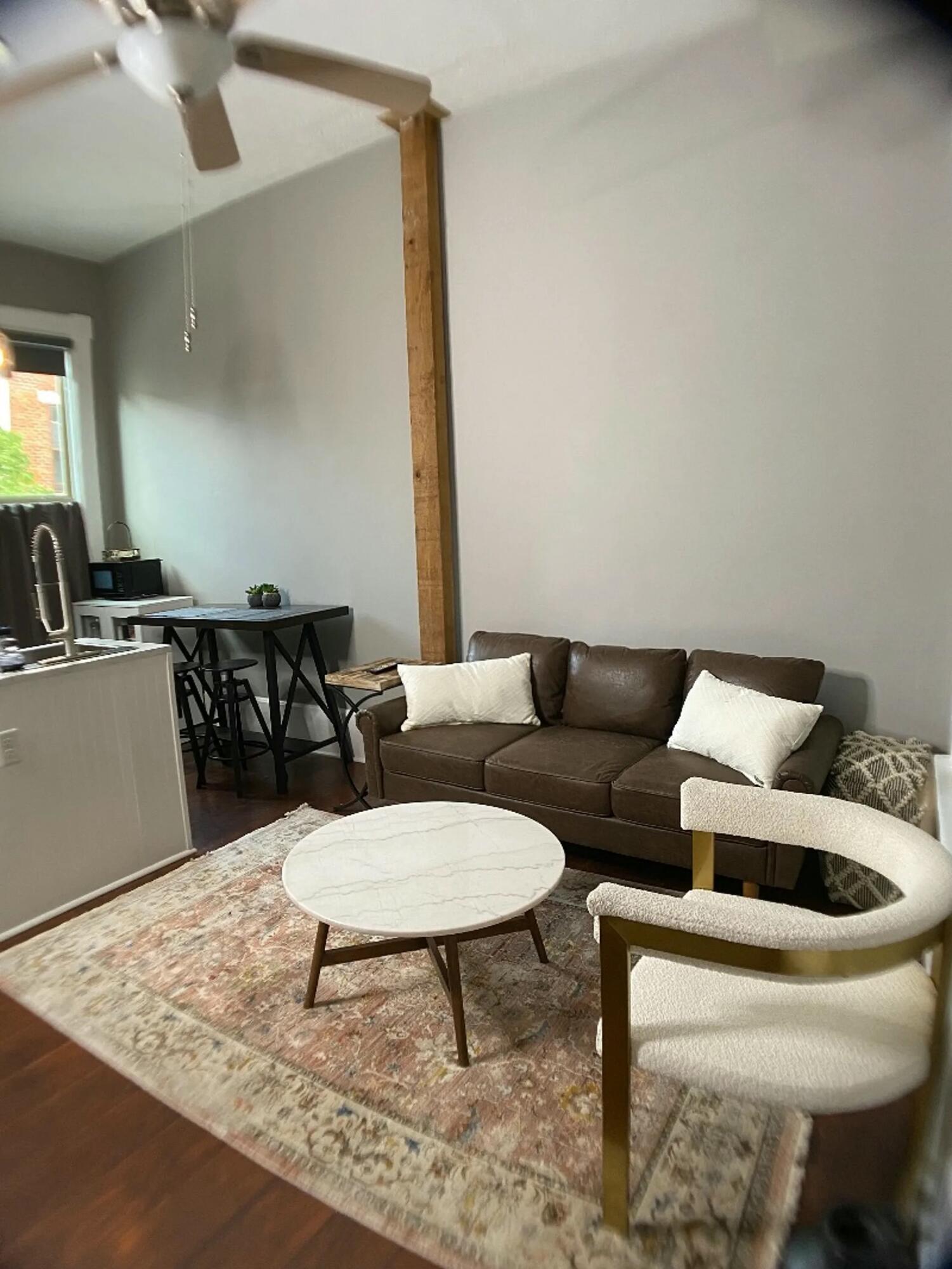 212 W 5th Street