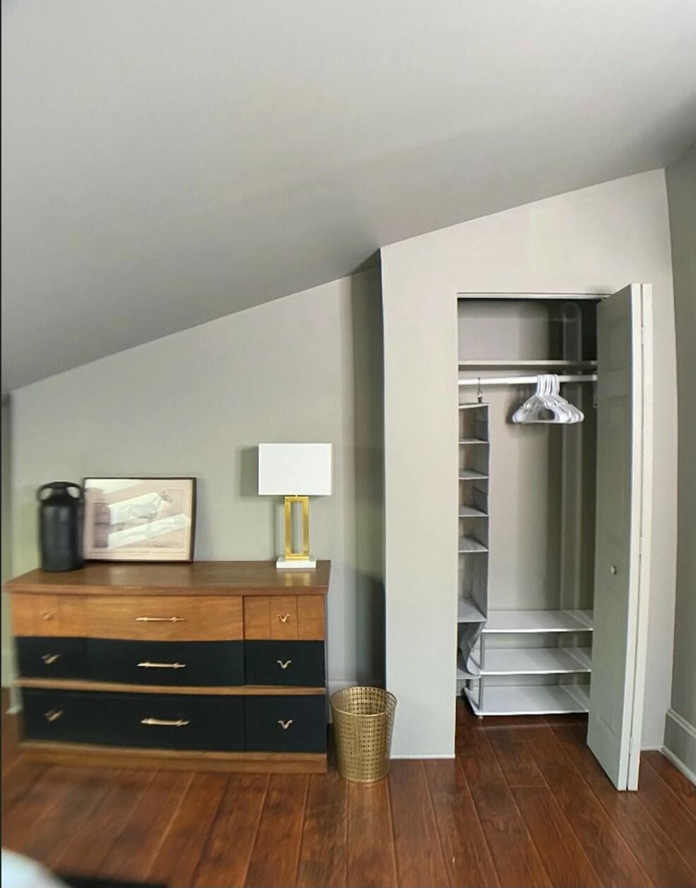 212 W 5th Street