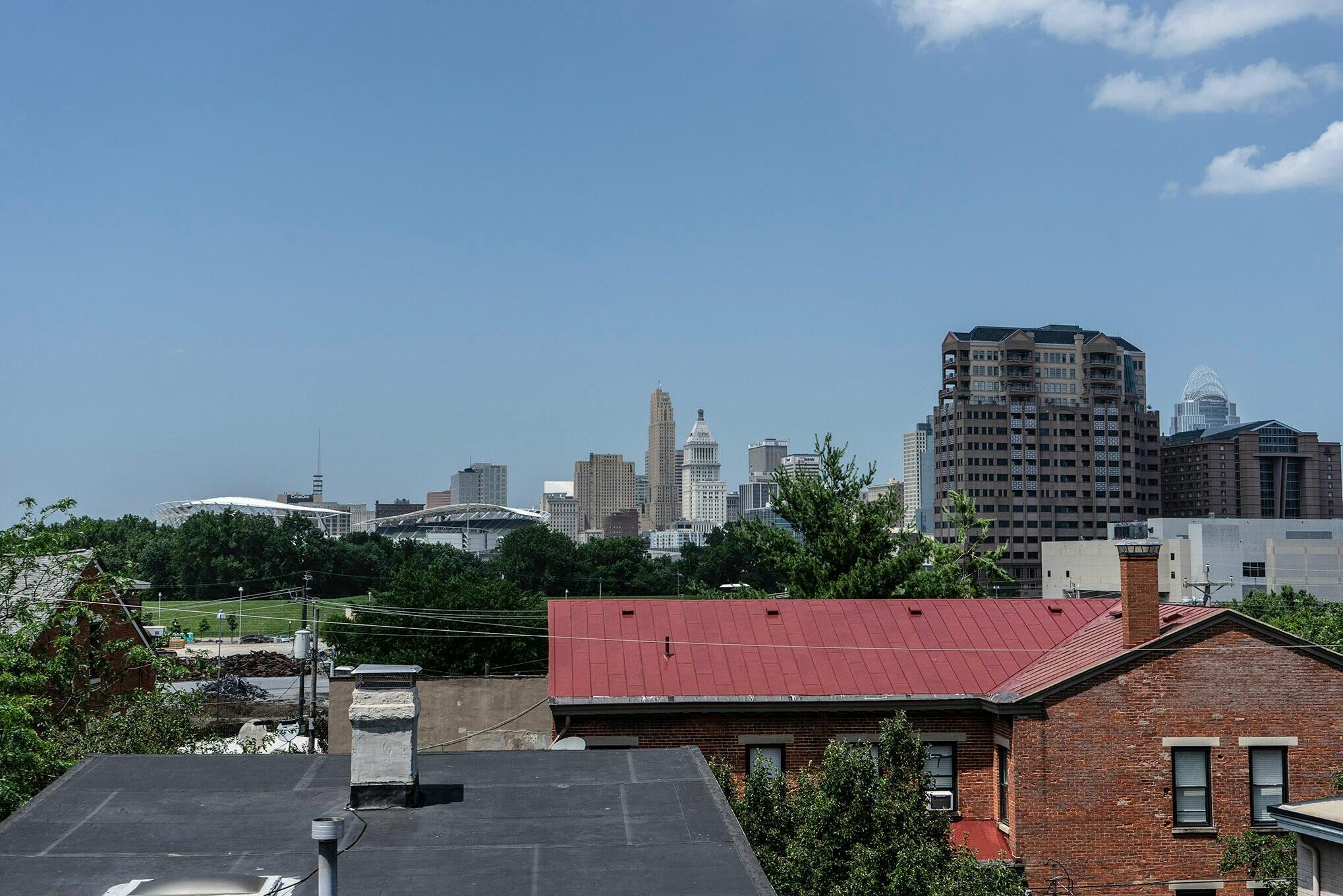 212 W 5th Street