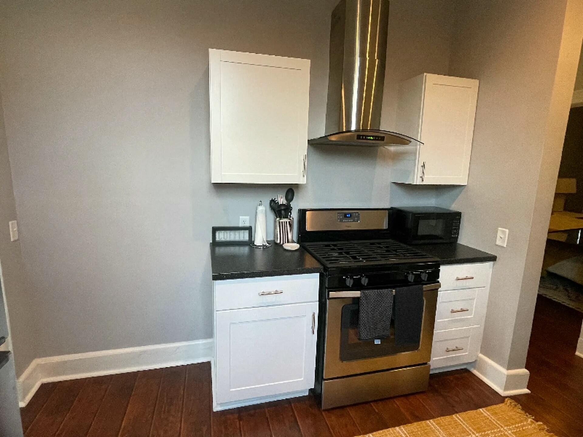 212 W 5th Street