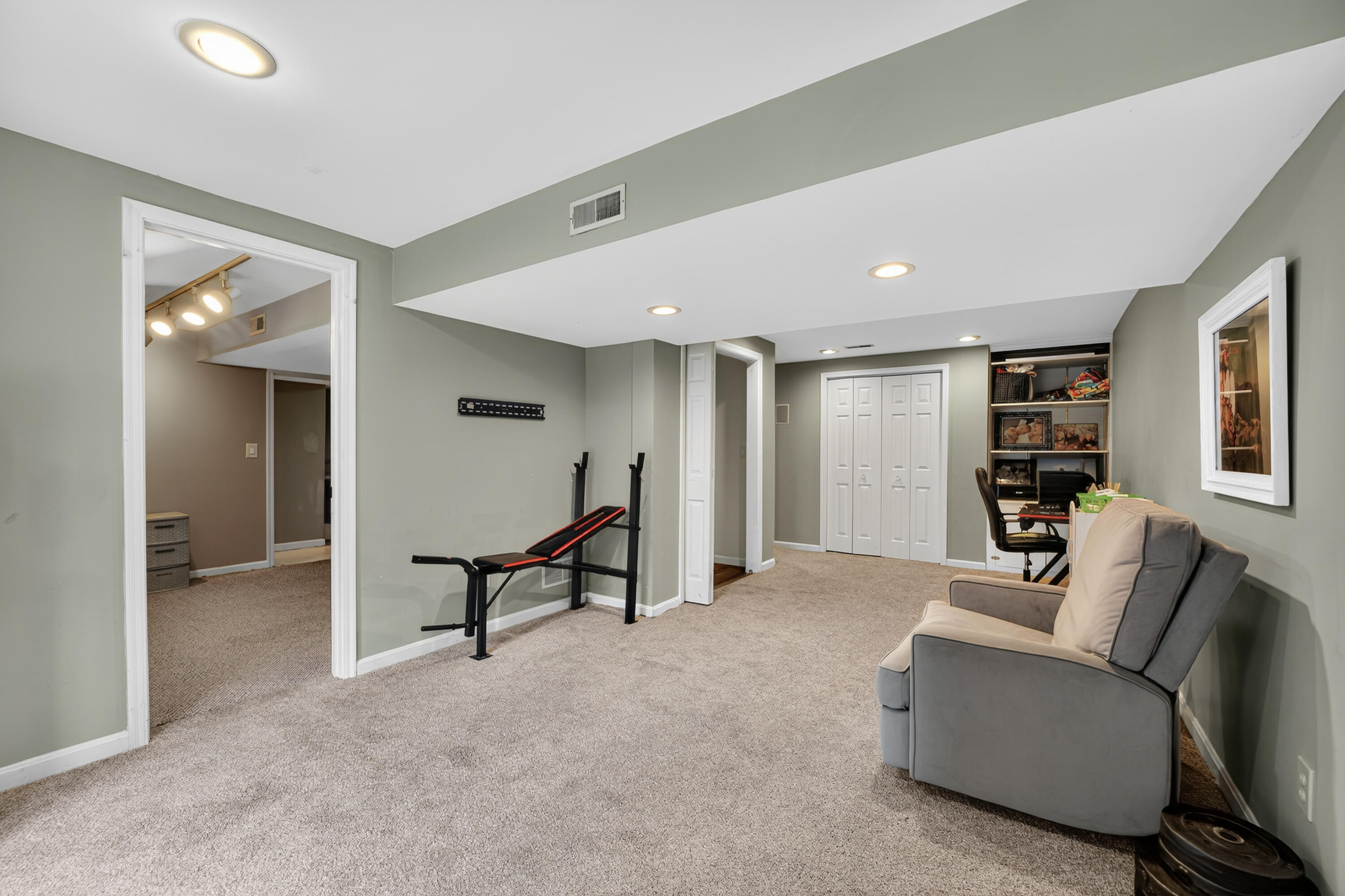 123 Lookout Farm Drive