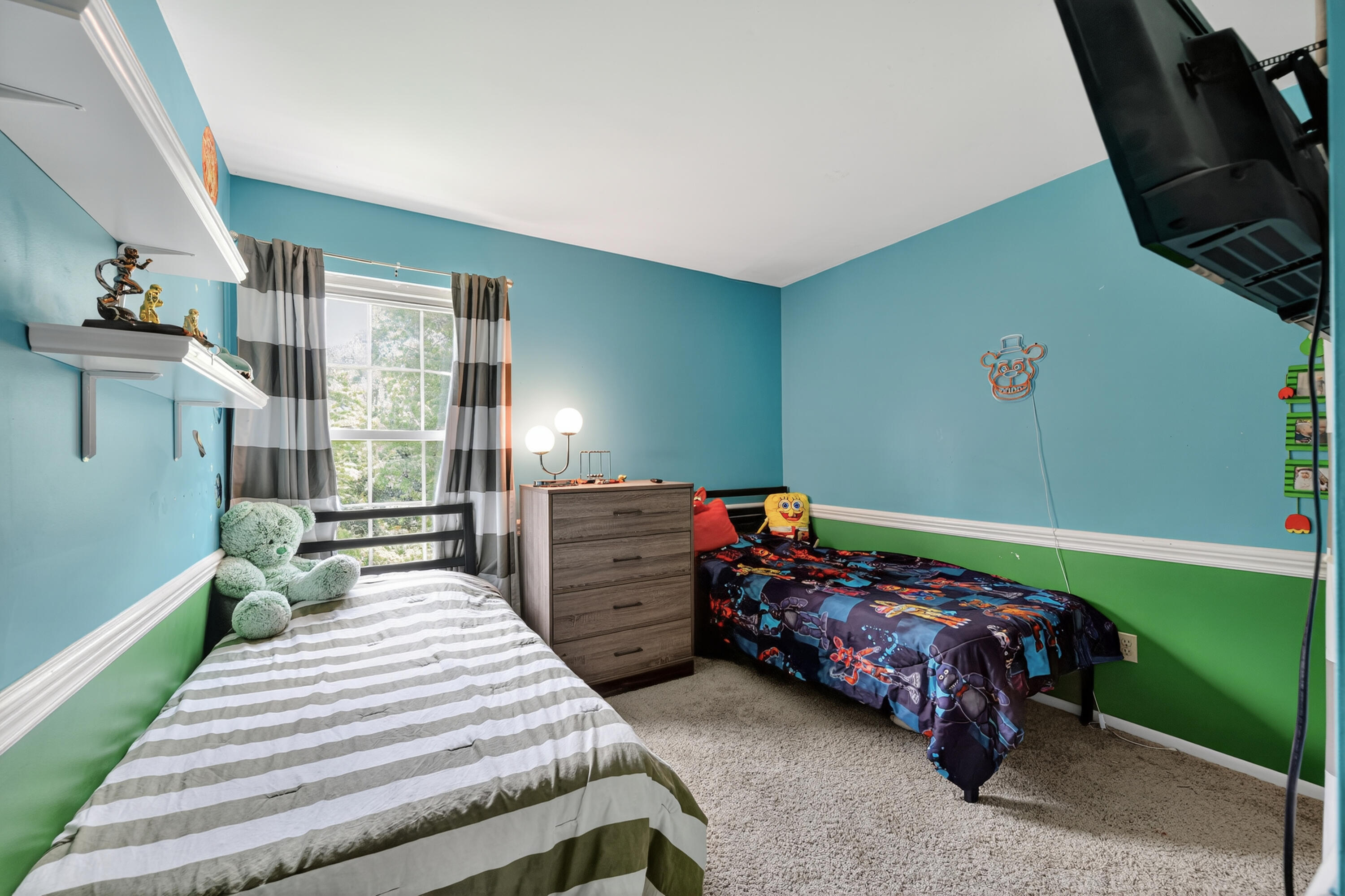 123 Lookout Farm Drive