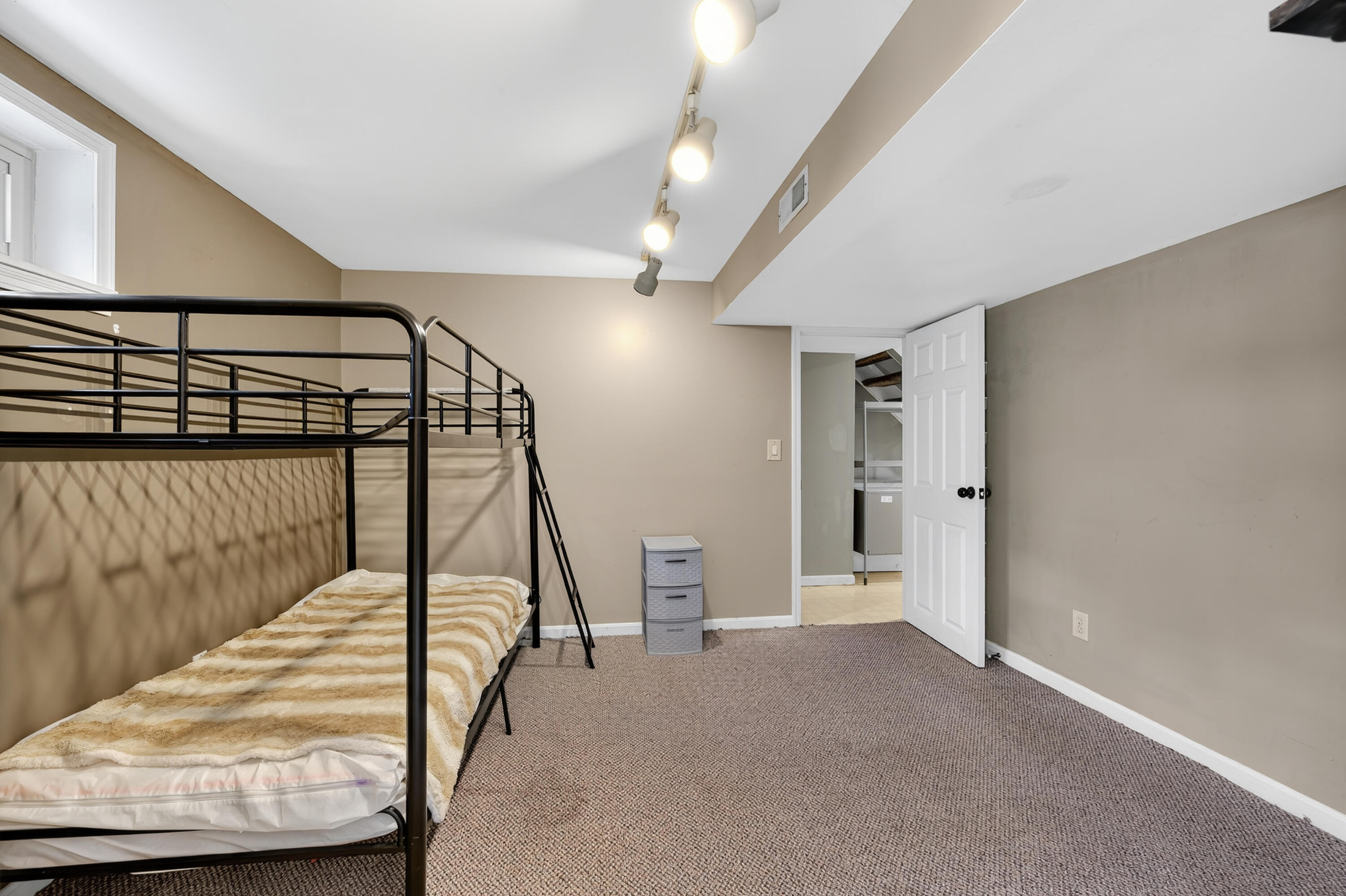 123 Lookout Farm Drive