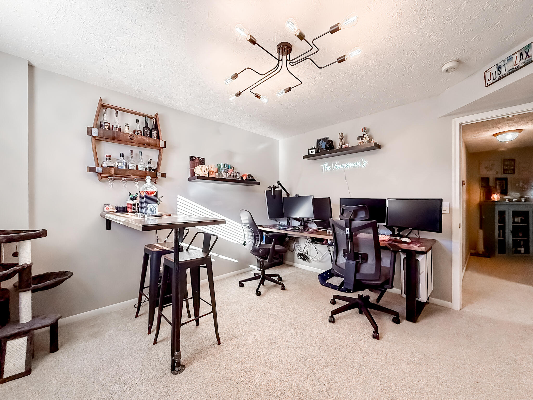 104 N Watchtower Drive, 103