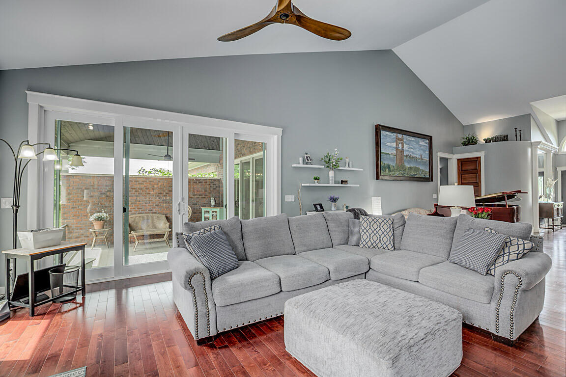 3270 Ballantree Way