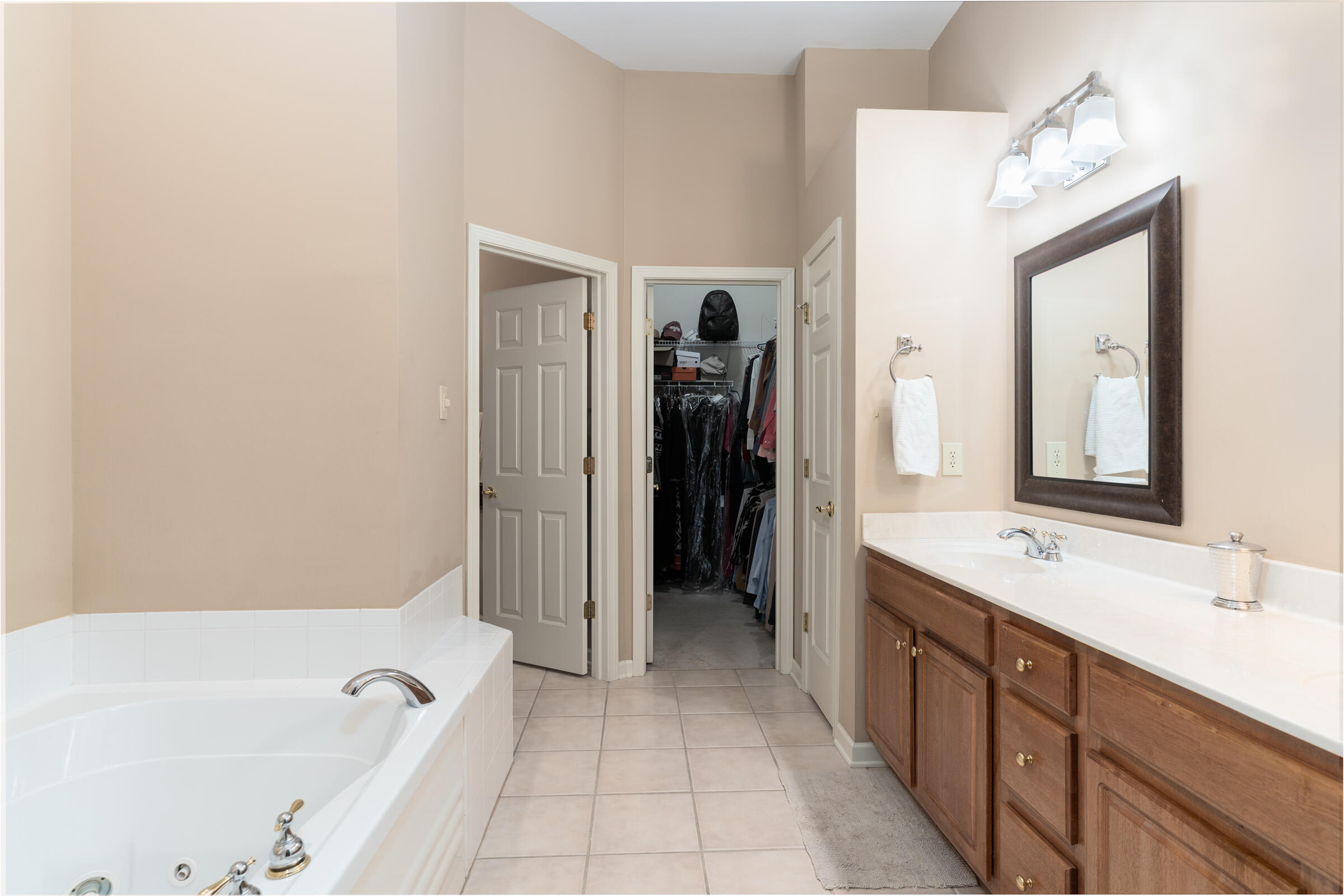 1051 Belmont Park Drive