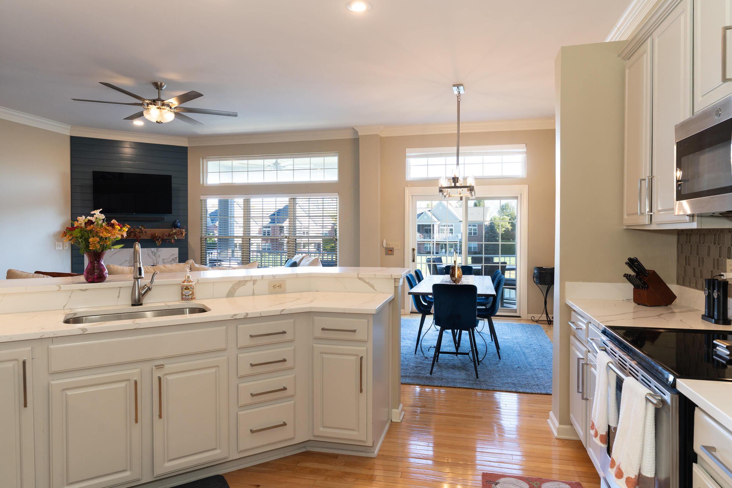 1051 Belmont Park Drive