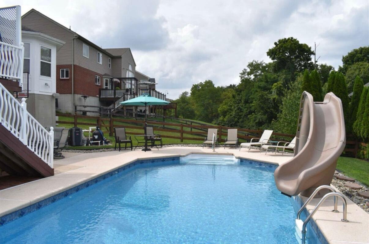 250 Ridgepointe Drive