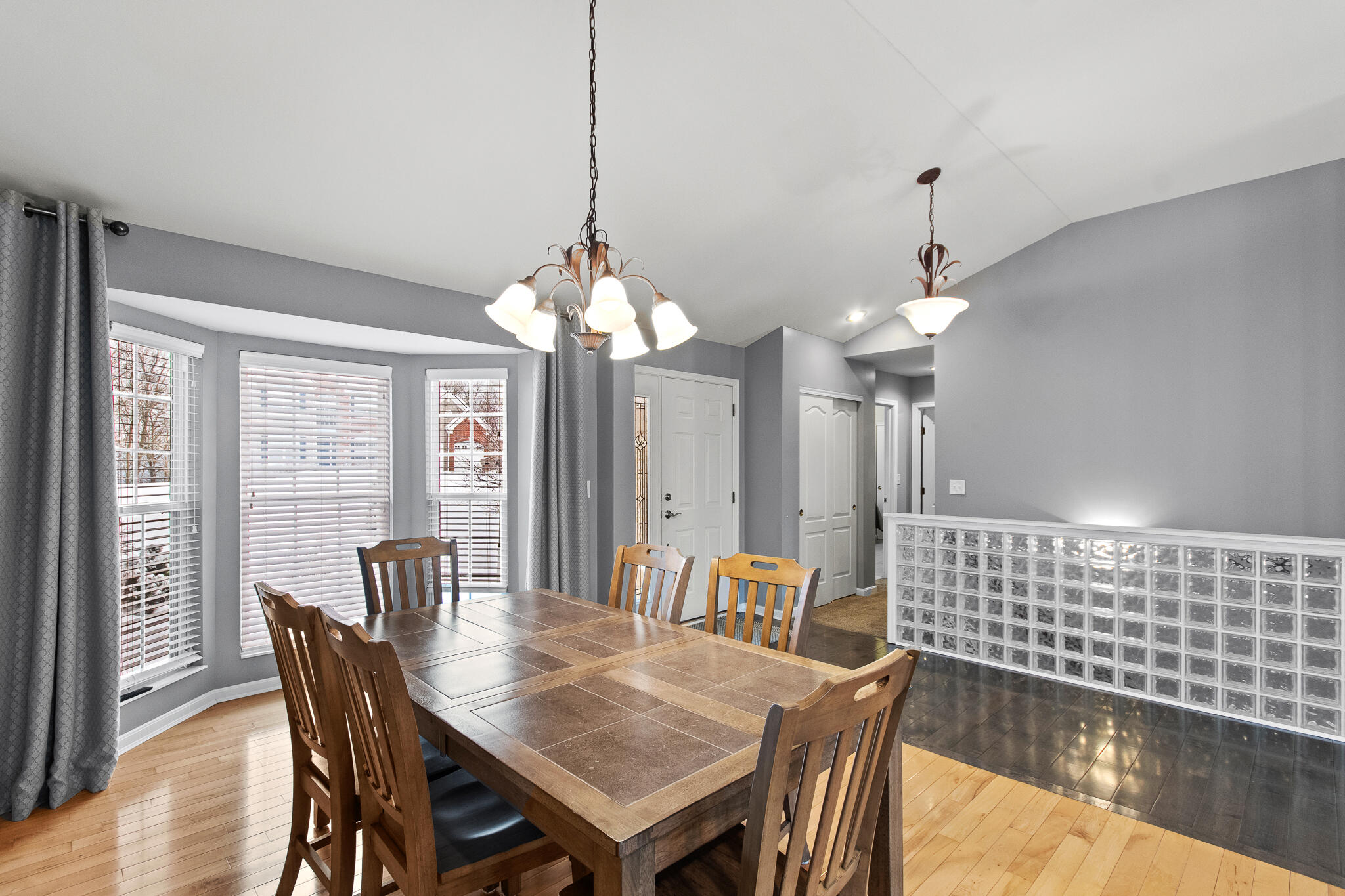 250 Ridgepointe Drive