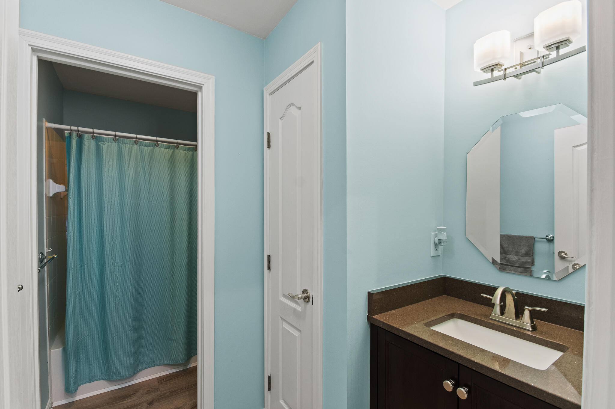 250 Ridgepointe Drive