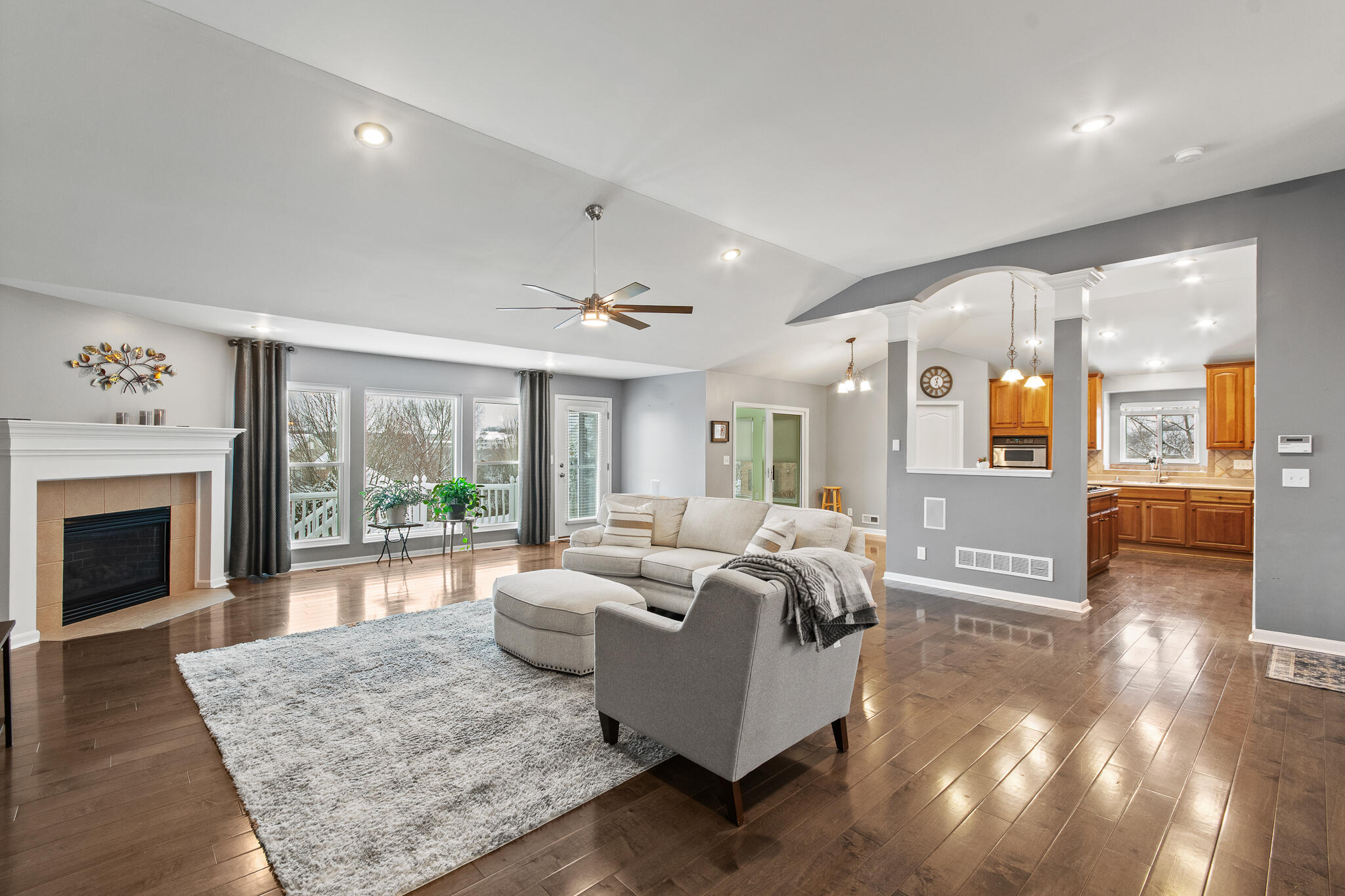 250 Ridgepointe Drive