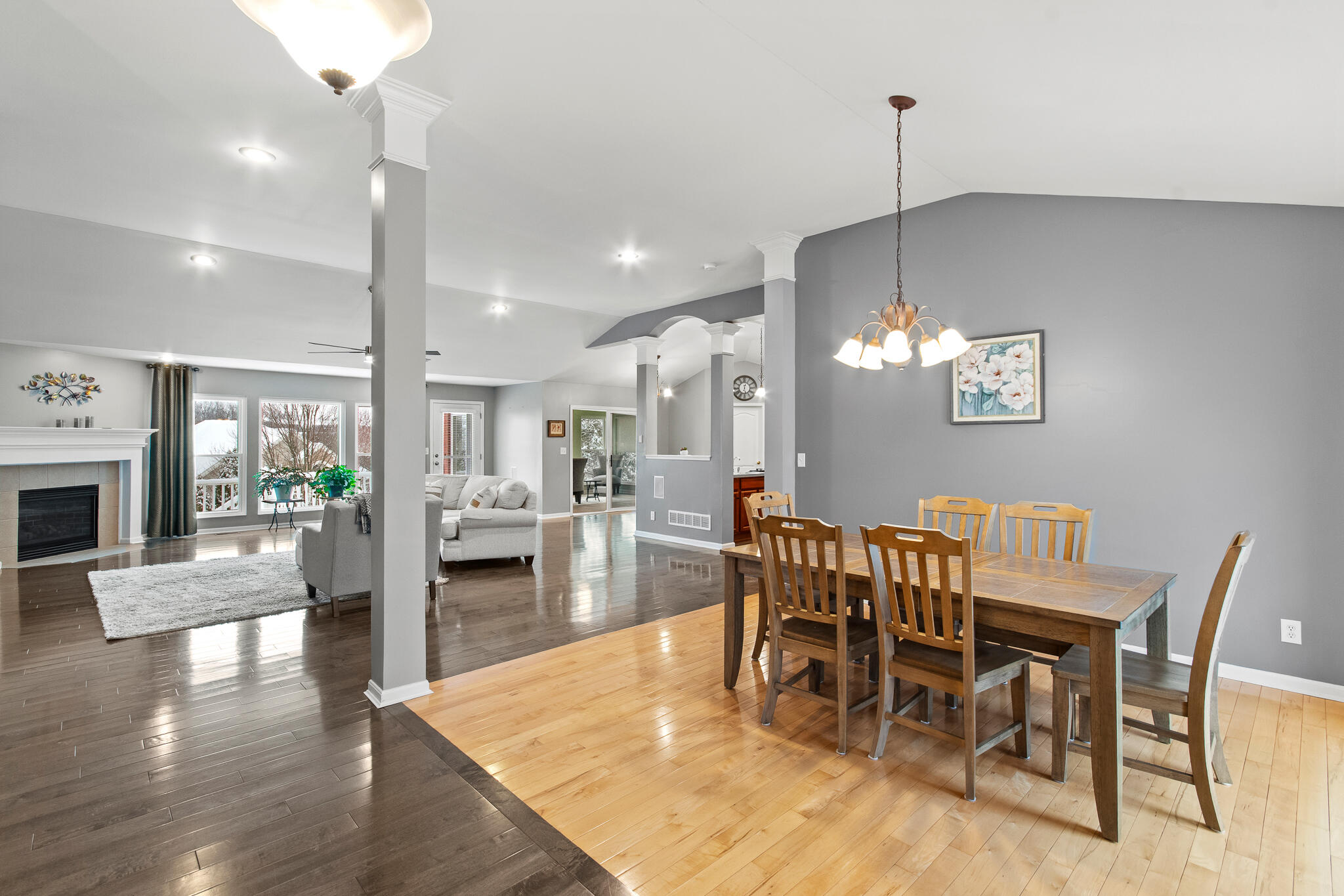 250 Ridgepointe Drive