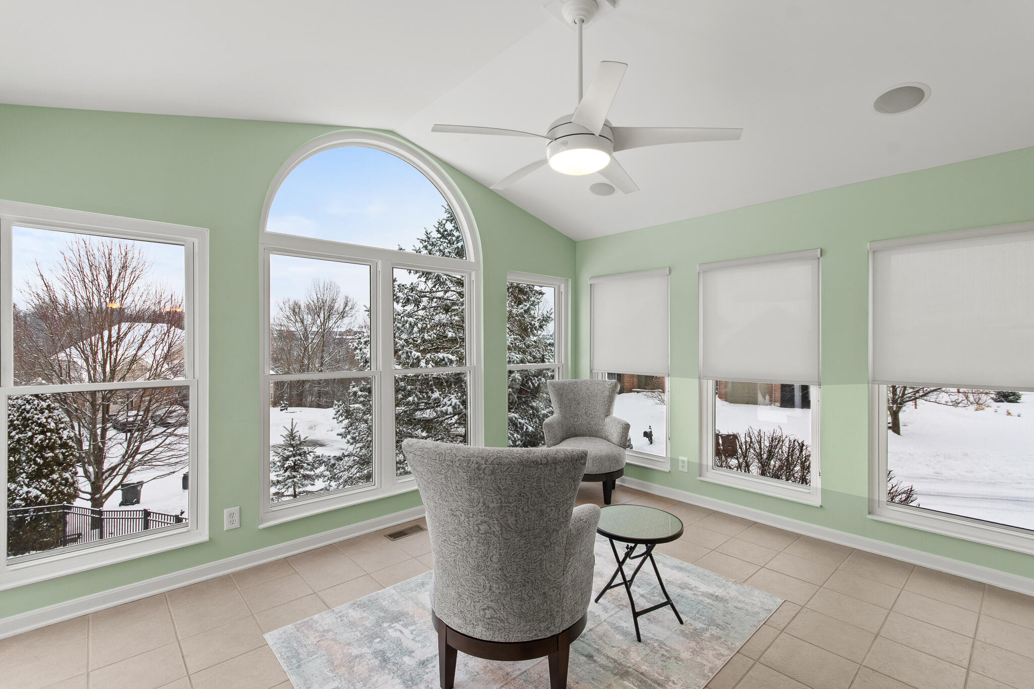 250 Ridgepointe Drive