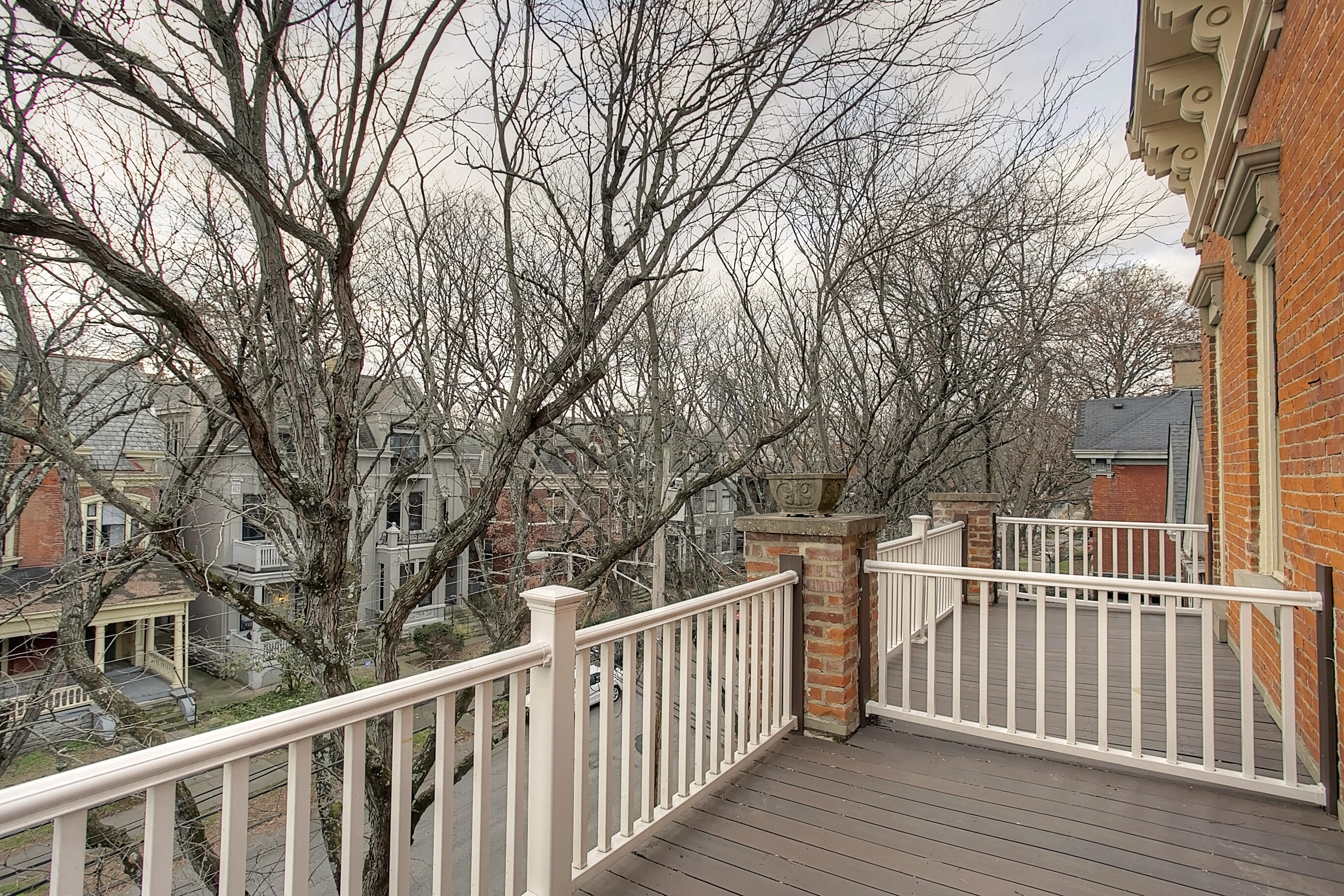 522- 524 Garrard Street