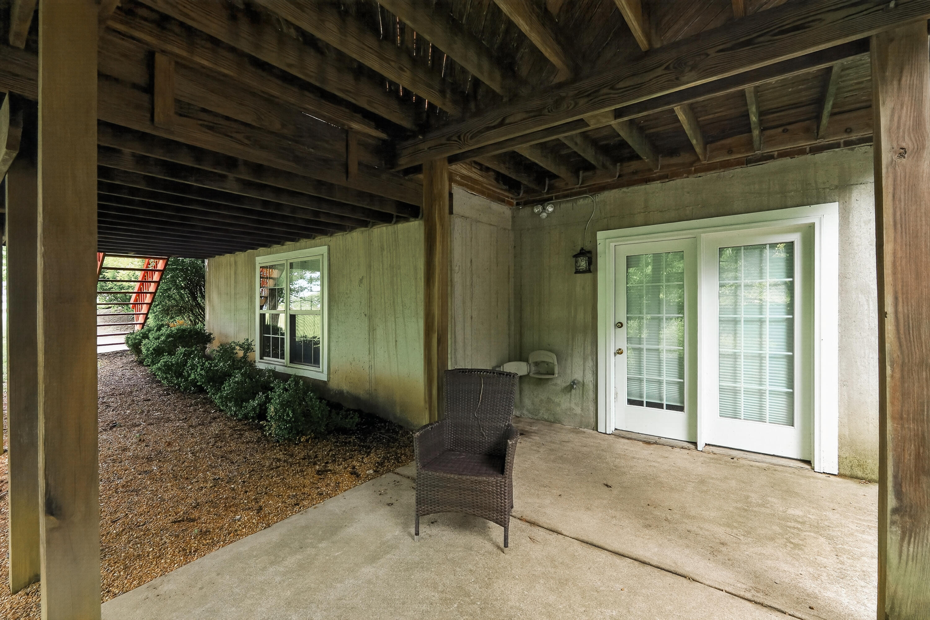 570 Savannah Drive