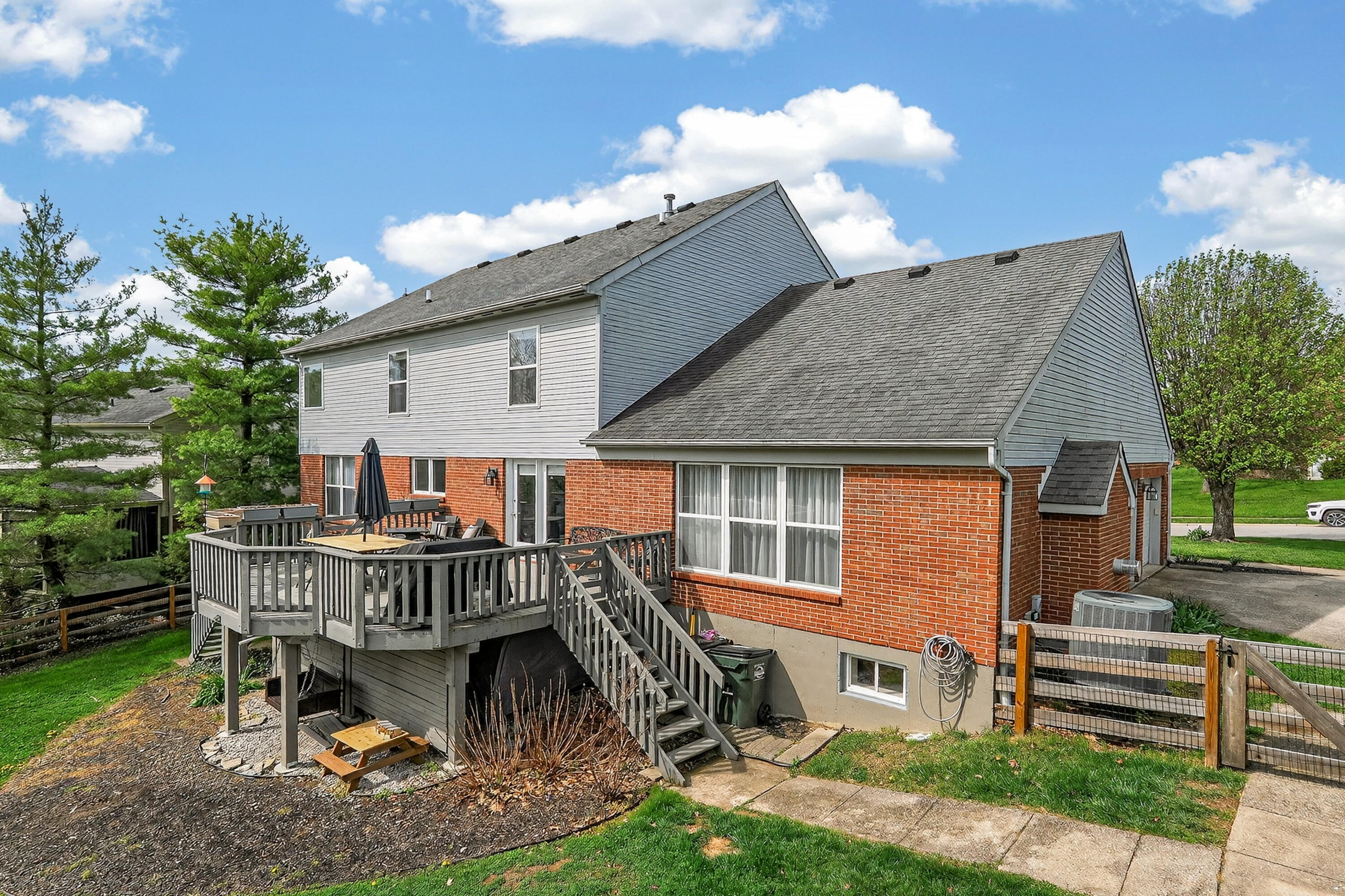 516 Wessex Lane